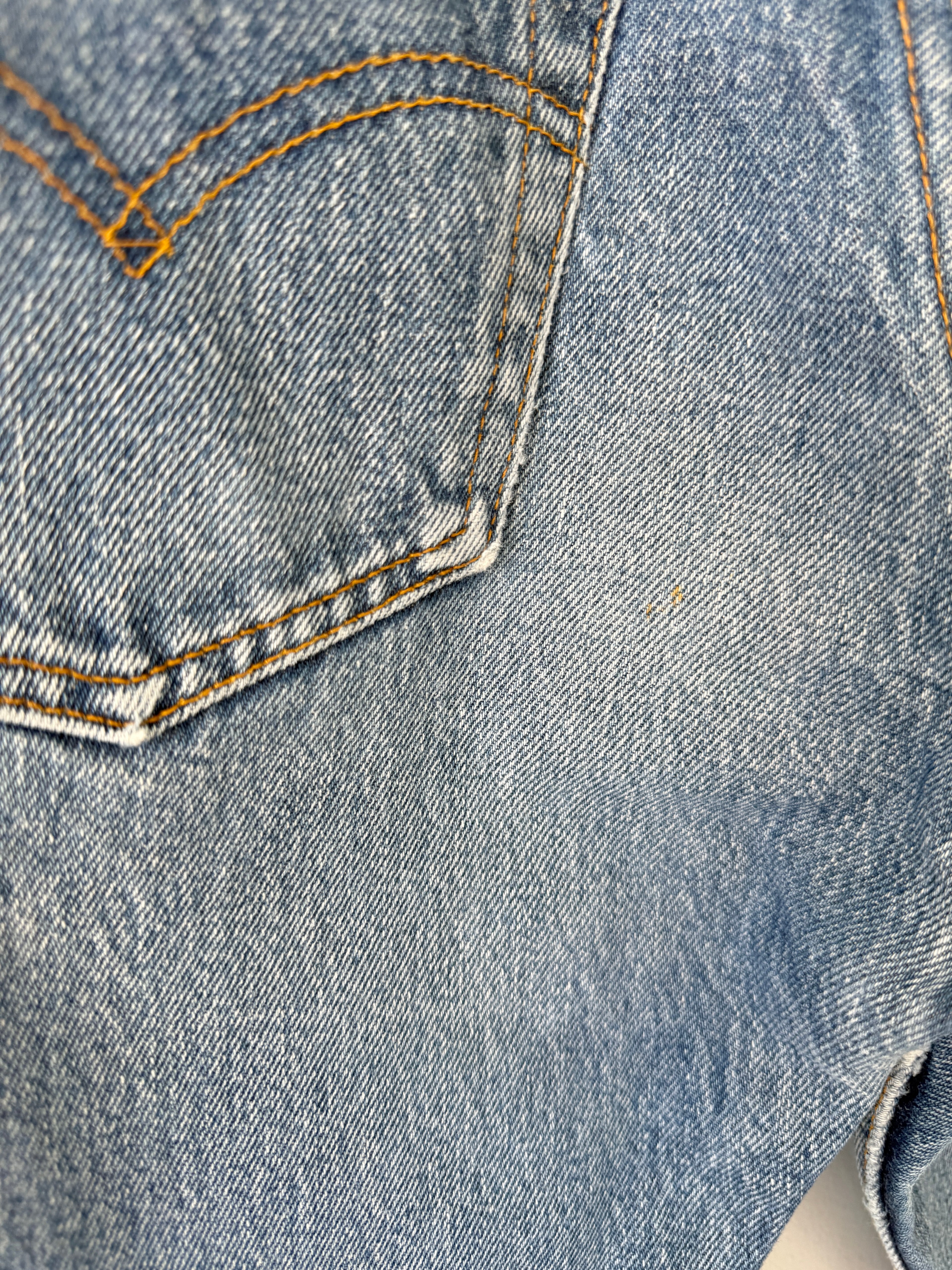 W29 L30 vintage Levis 501xx 28-29” measured dark faded blue 90s Levi’s 501s USA