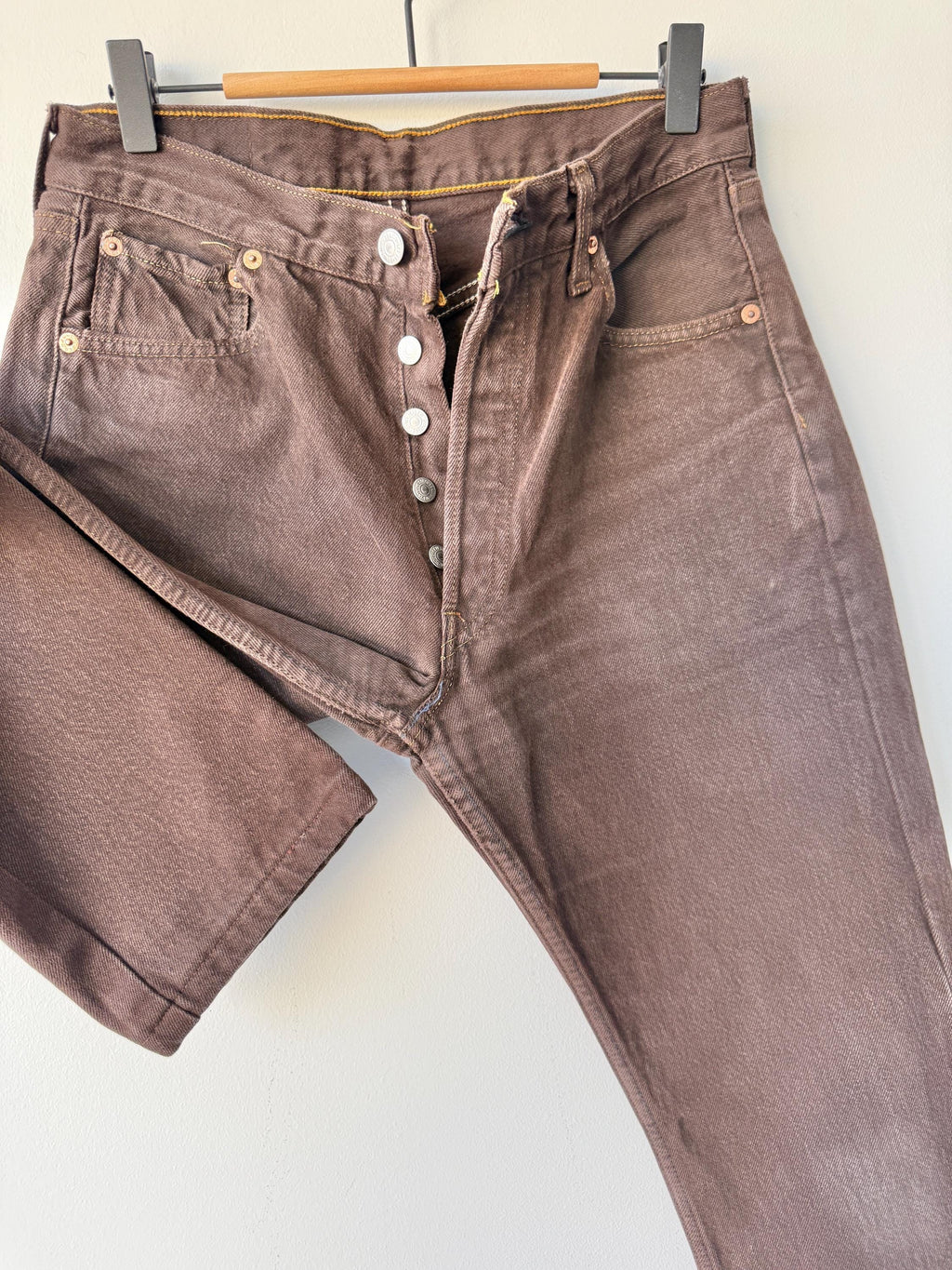 W28 L26.5 vintage Levis 501 27-28” measured brown made in USA 90s