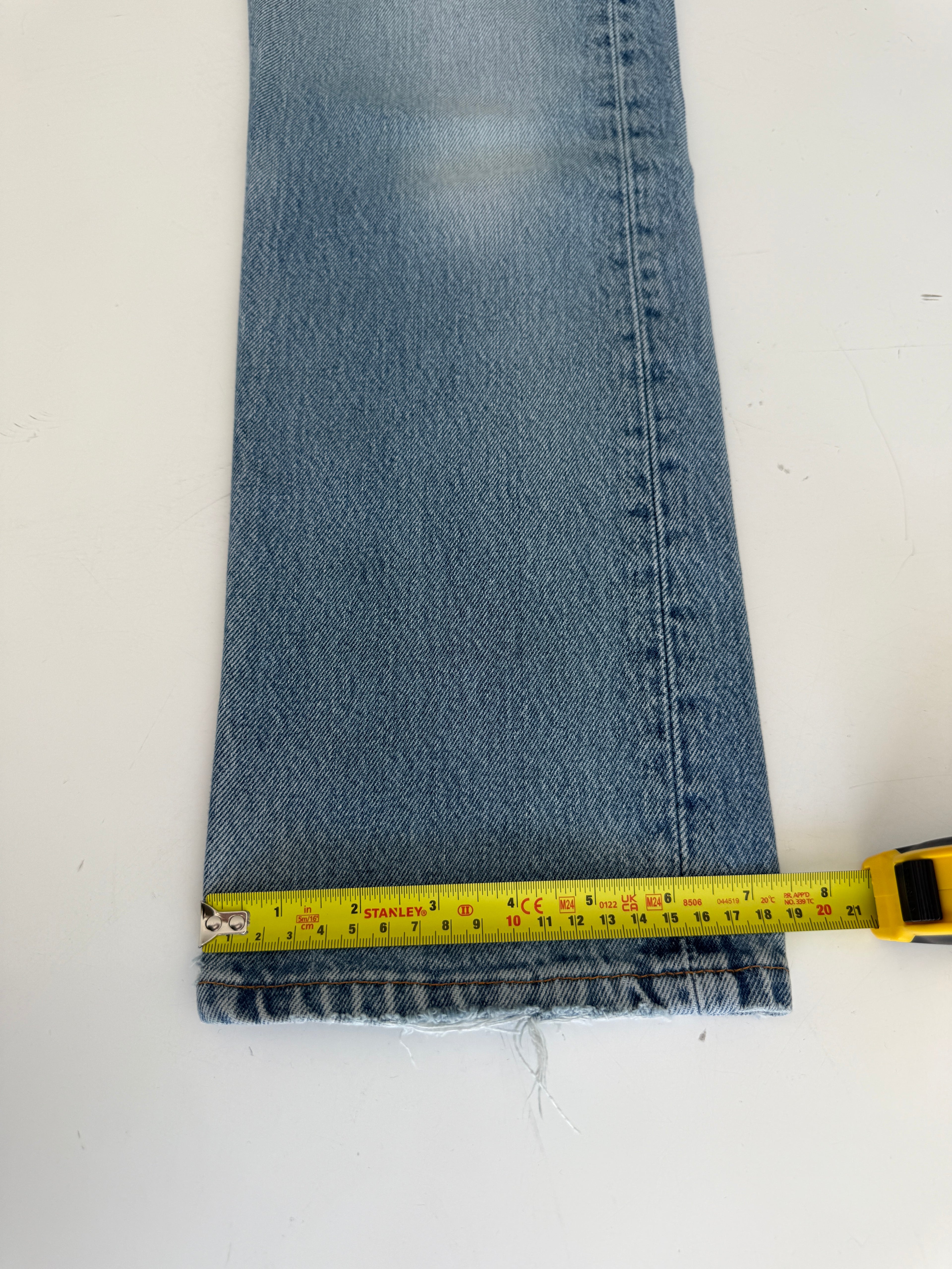 Soft W27 L30 vintage Levis 501 26/27” measured waist medium blue 90s USA  501s