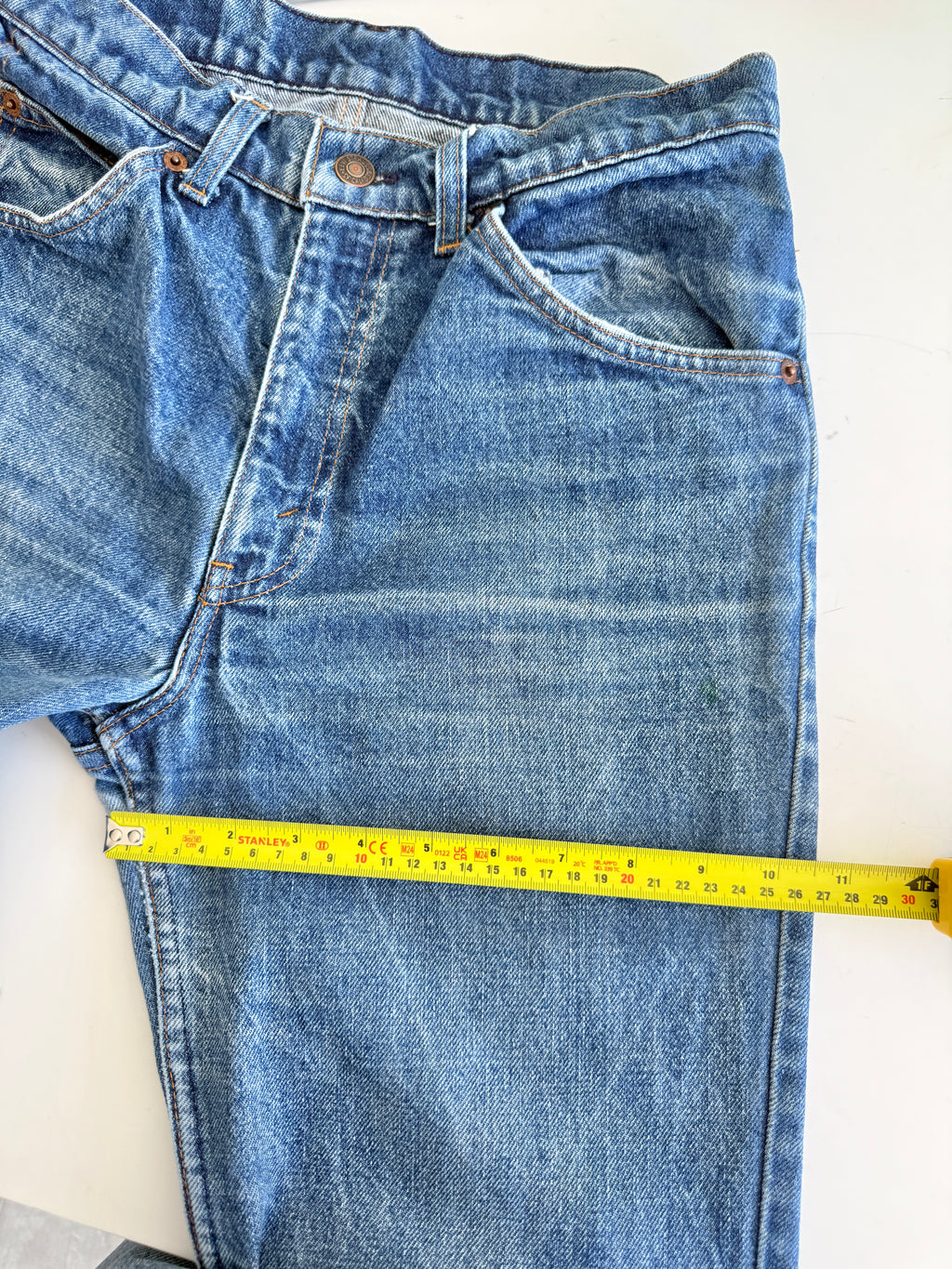 W27 L30 vintage Levis 631 26-27” measured dark faded blue denim orange tab 80/90s Levi’s 631s