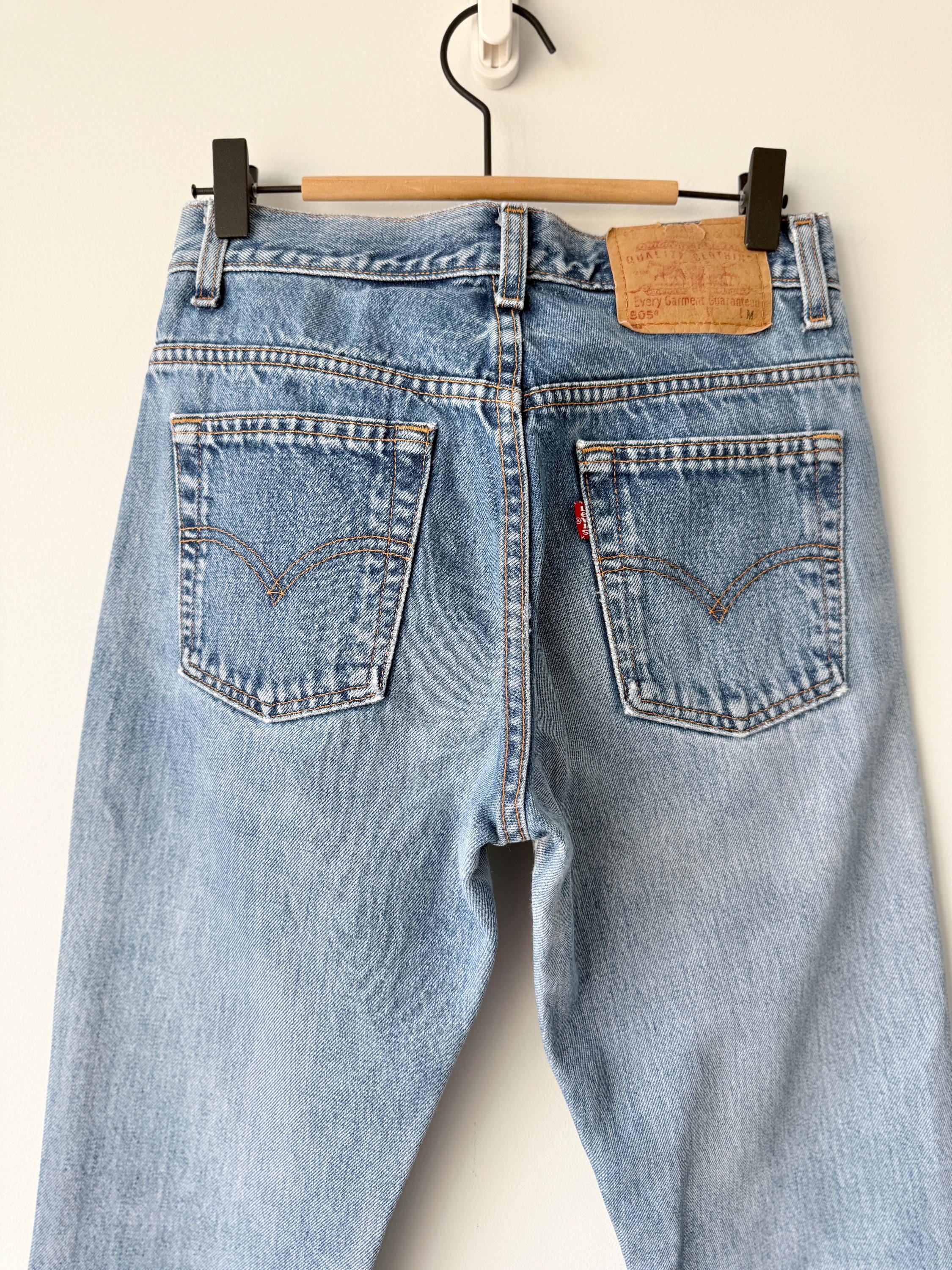 W26 L31 vintage Levis 505 25-27” measured waist medium faded blue