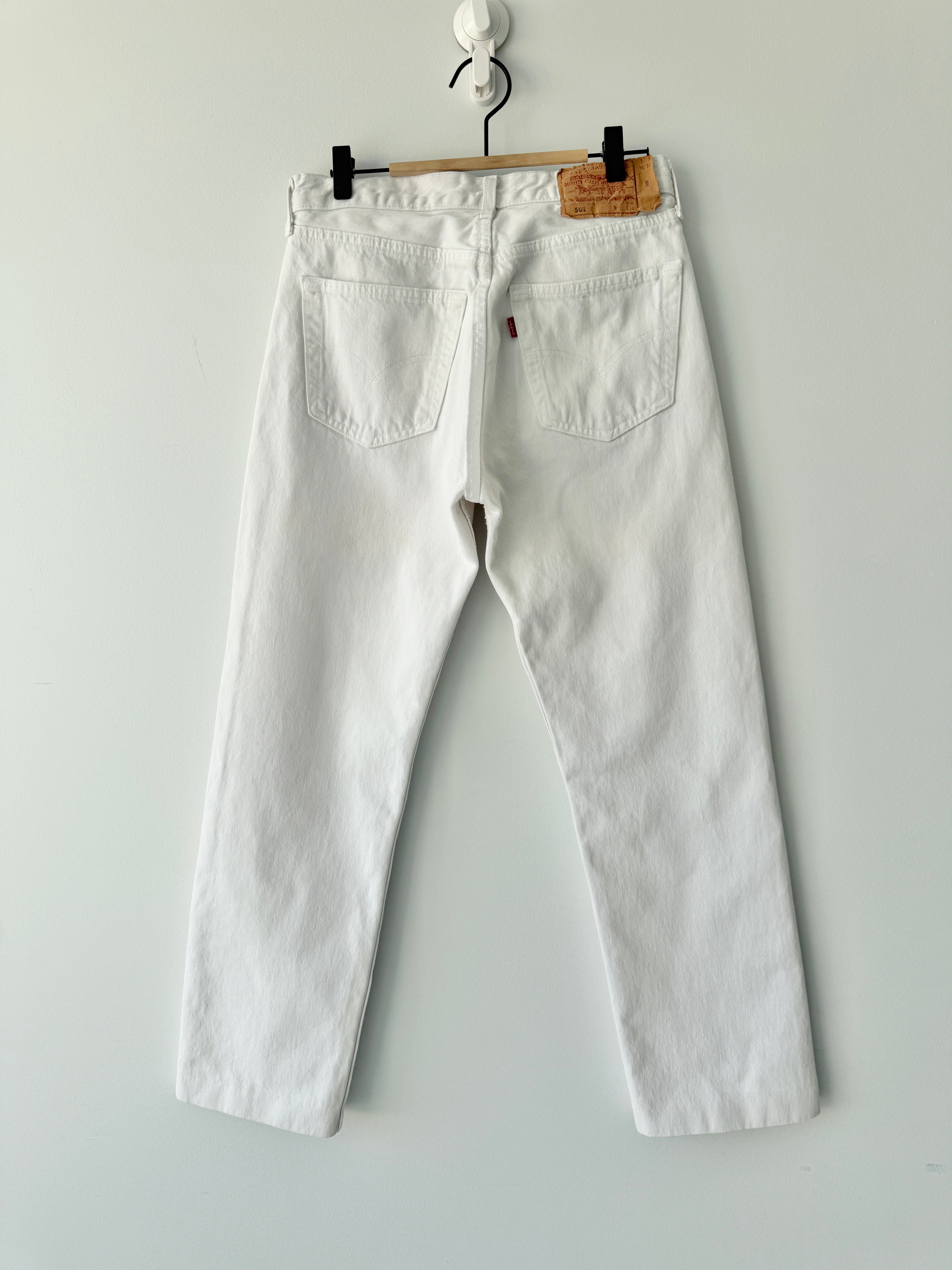 W29 L27 vintage Levis 501 28-29”” measured white denim 90s 501s