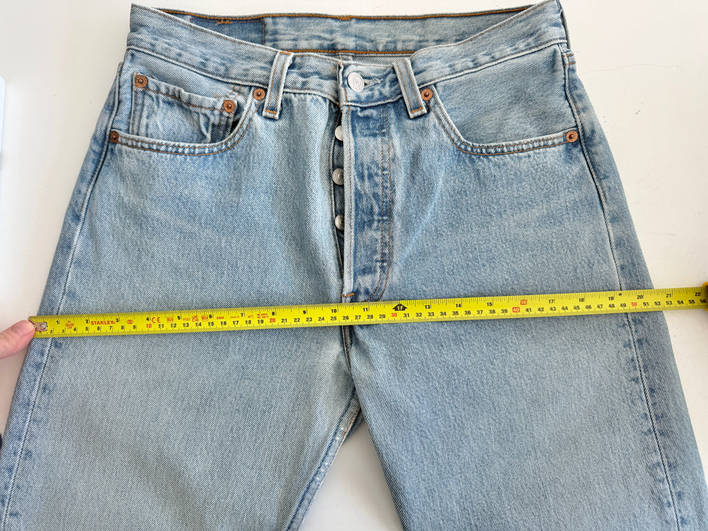 W29 L30 vintage Levis 501 28-29”measured light blue 90s USA 501s