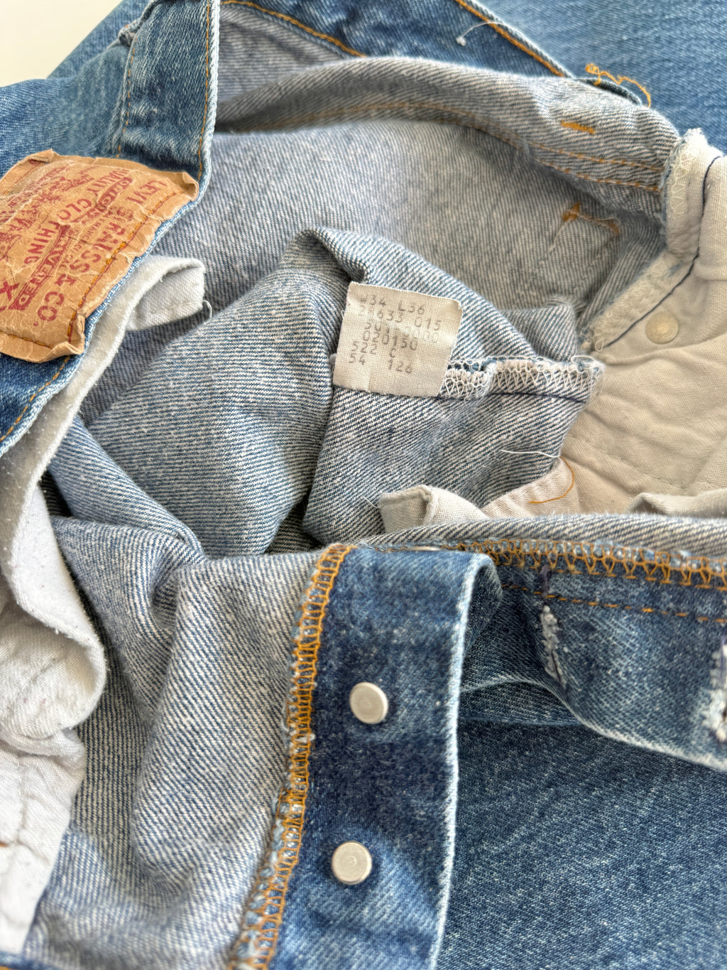 W30 L32 vintage Levis 501 29-30” measured dark blue faded blue 80s denim Levi’s 501s USA