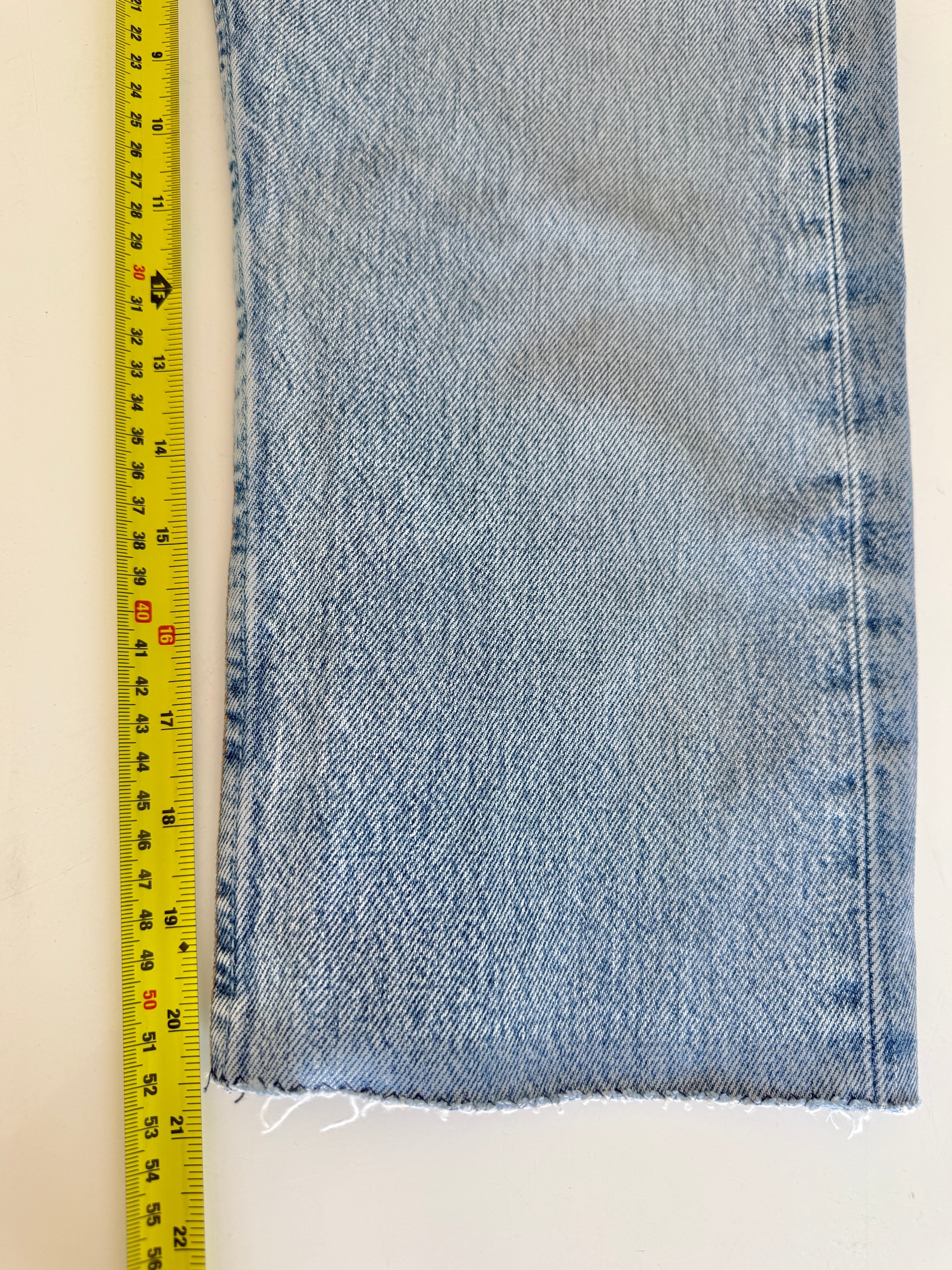 W27 vintage Levis 501 shorts 26/27” light blue Levi’s 501s 90s