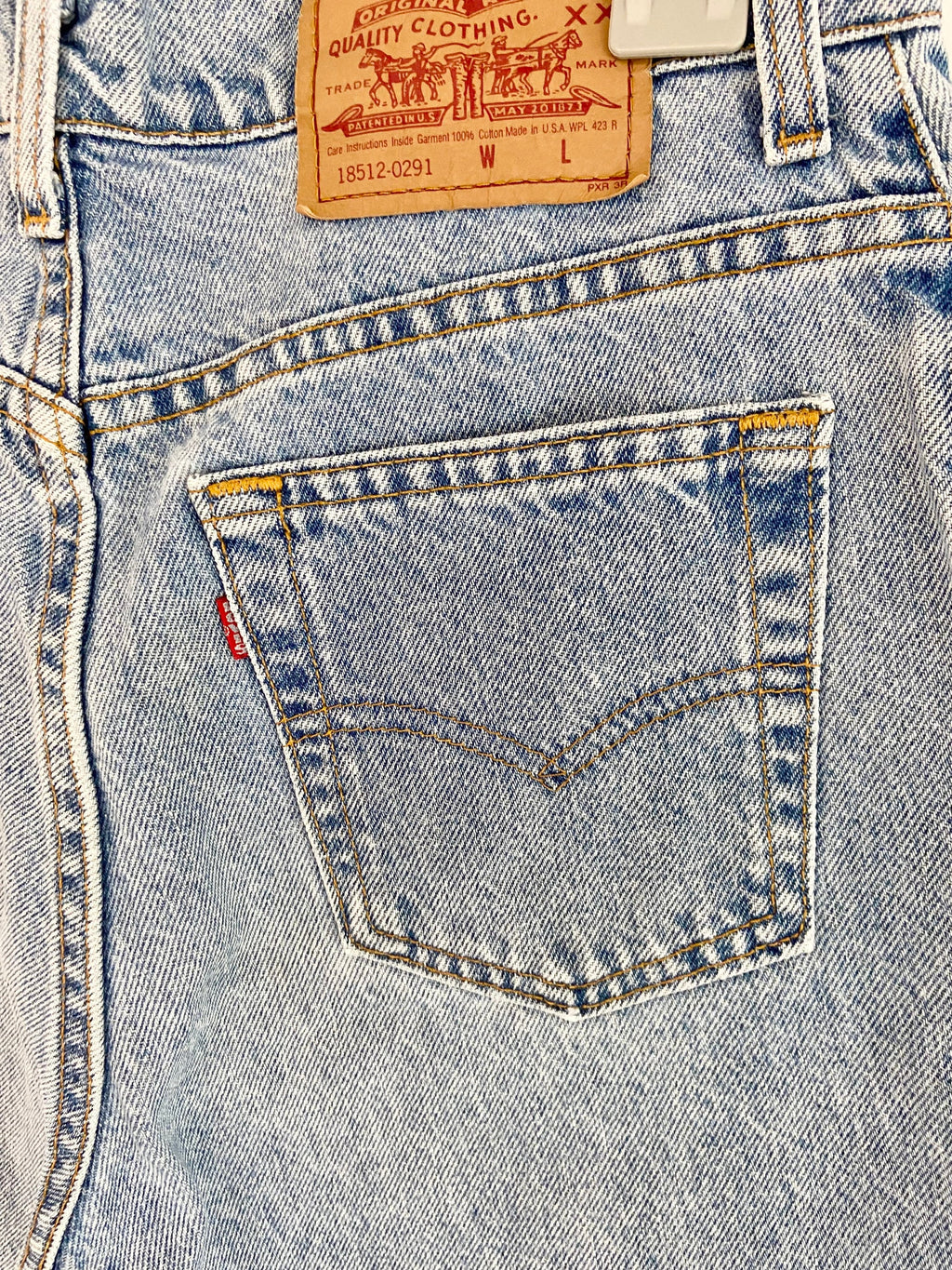 Vintage Levi’s 18512 0291 90s  w29” L30” made in USA