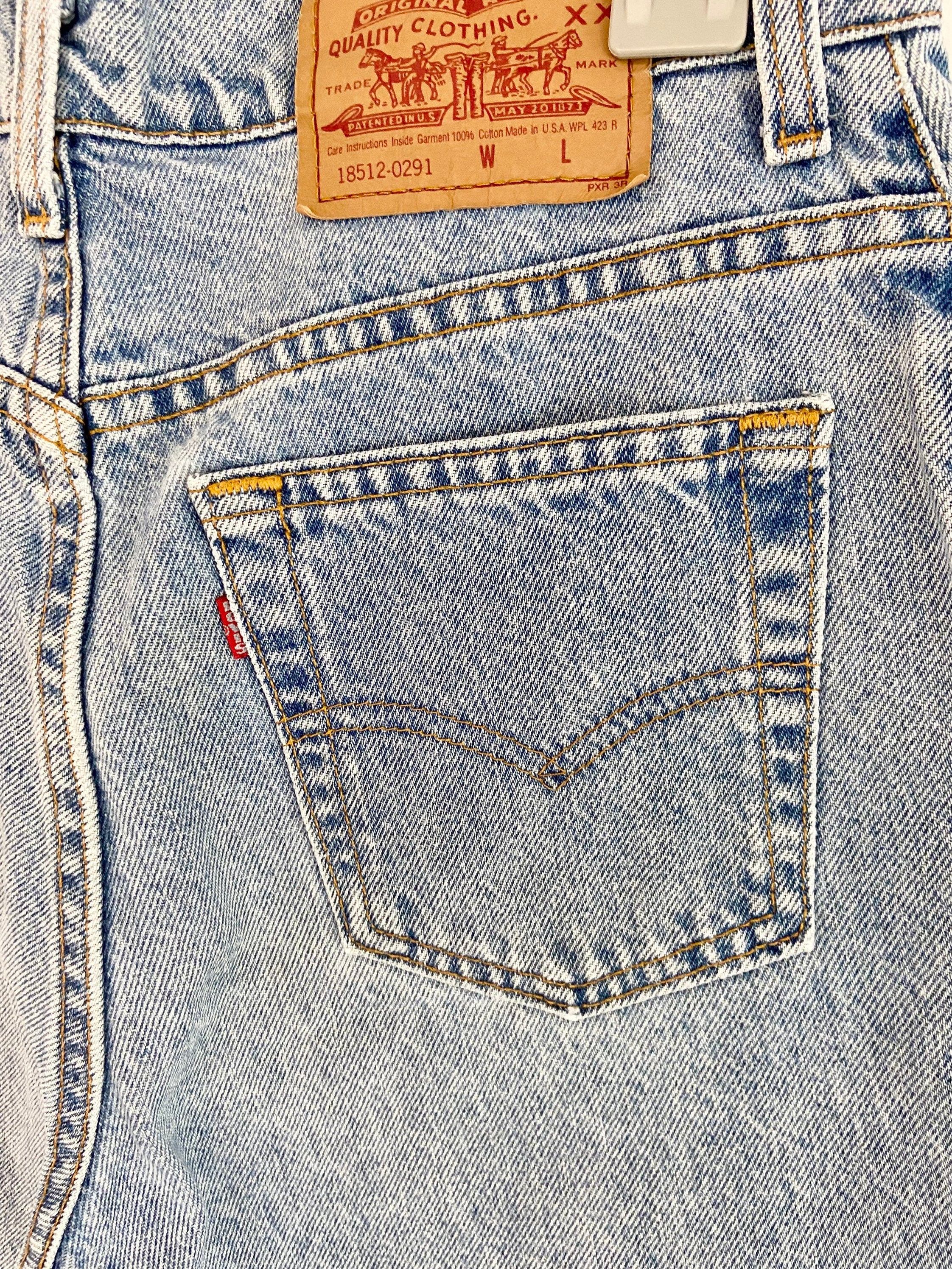 Vintage Levi’s 18512 0291 90s  w29” L30” made in USA