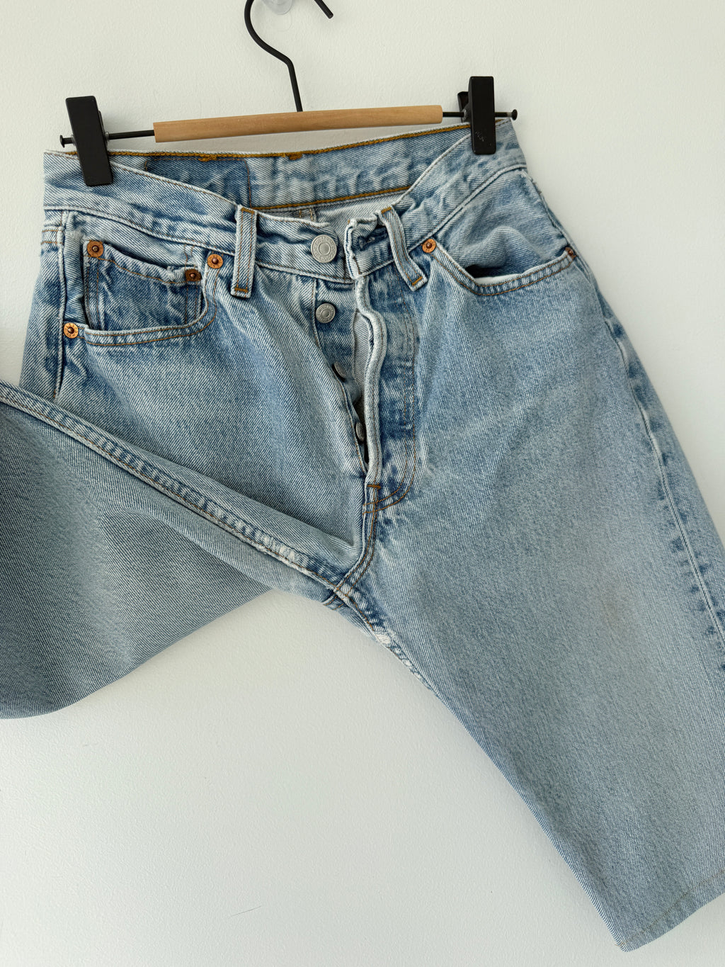 Soft shorts W25 L13 vintage Levis 501 24/25” measured waist light faded blue 501s amazing fade 90s denim