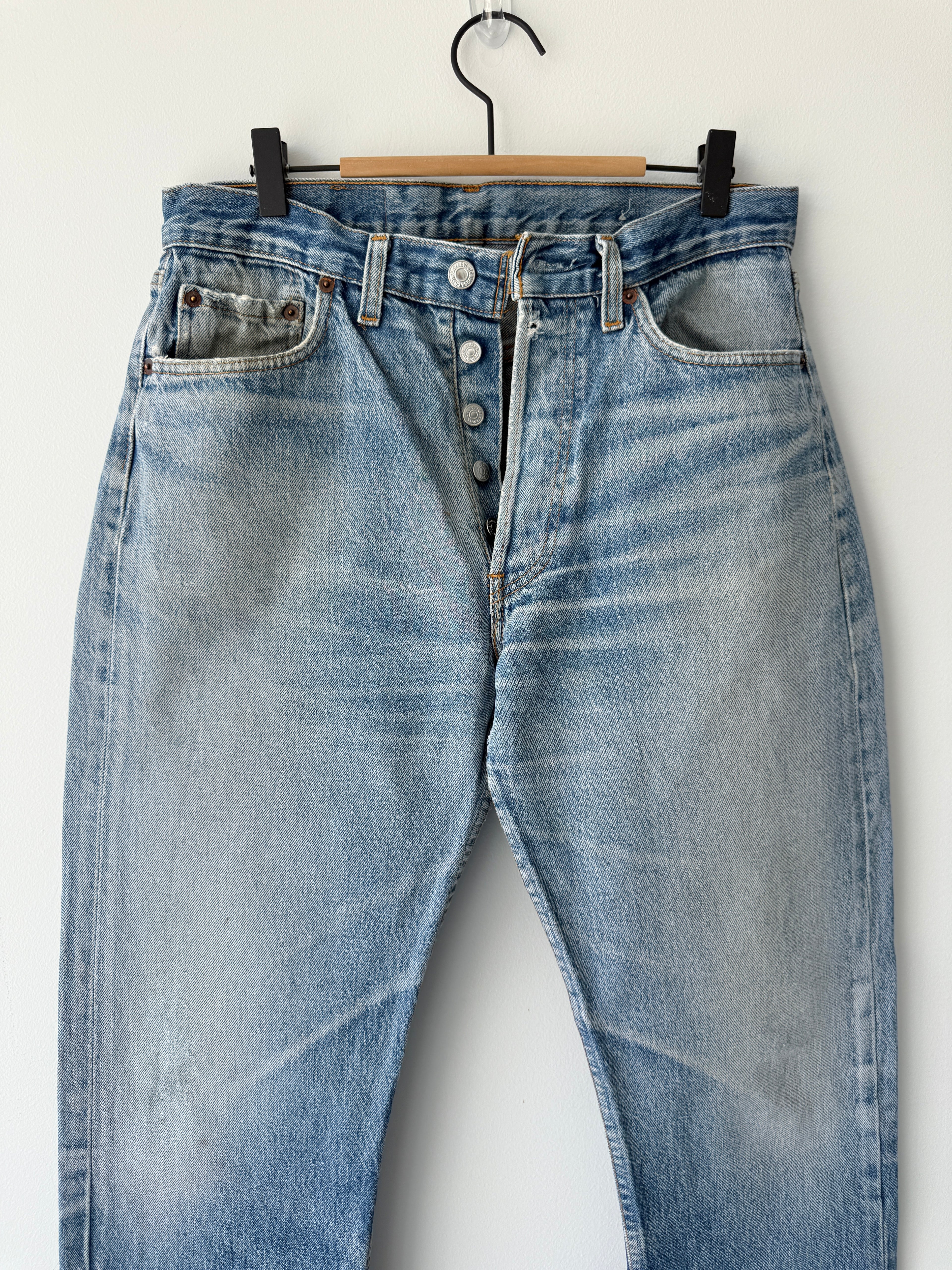 W30 L31 vintage Levis 501 29/30” measured waist medium faded blue 80s 501s