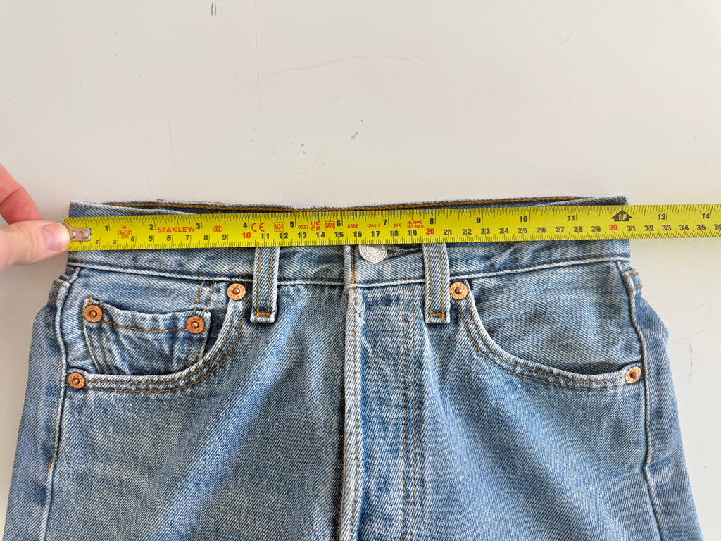 W23 L29 vintage Levis 501s 22-23” measured medium blue 90s Levi’s 501s