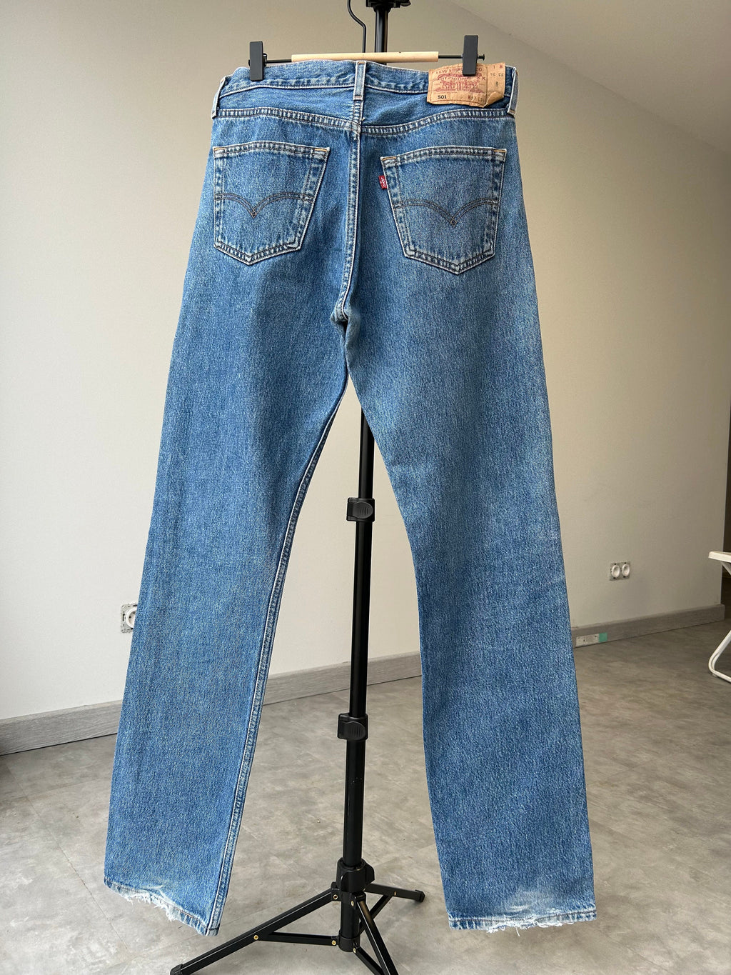 Levis 501 jeans w33 L33 raw blue faded dark blue denim 501 vintage Levi’s faded blue denim 501 vintage