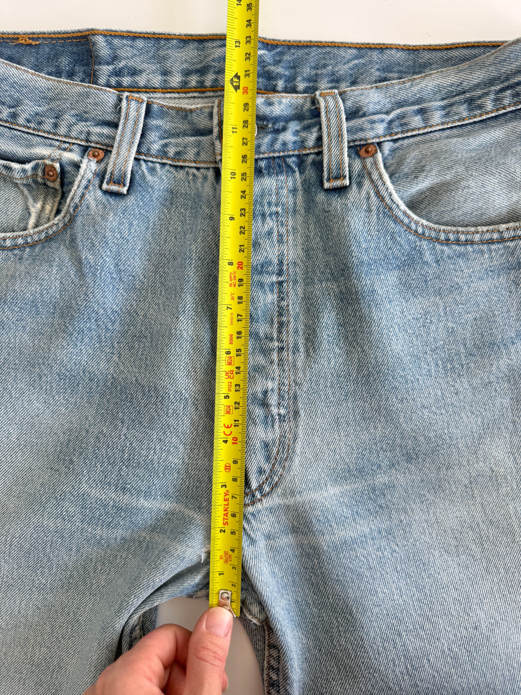 W31 L31 vintage Levis 501 medium light blue 30/31” measured waist 501s 90s USA