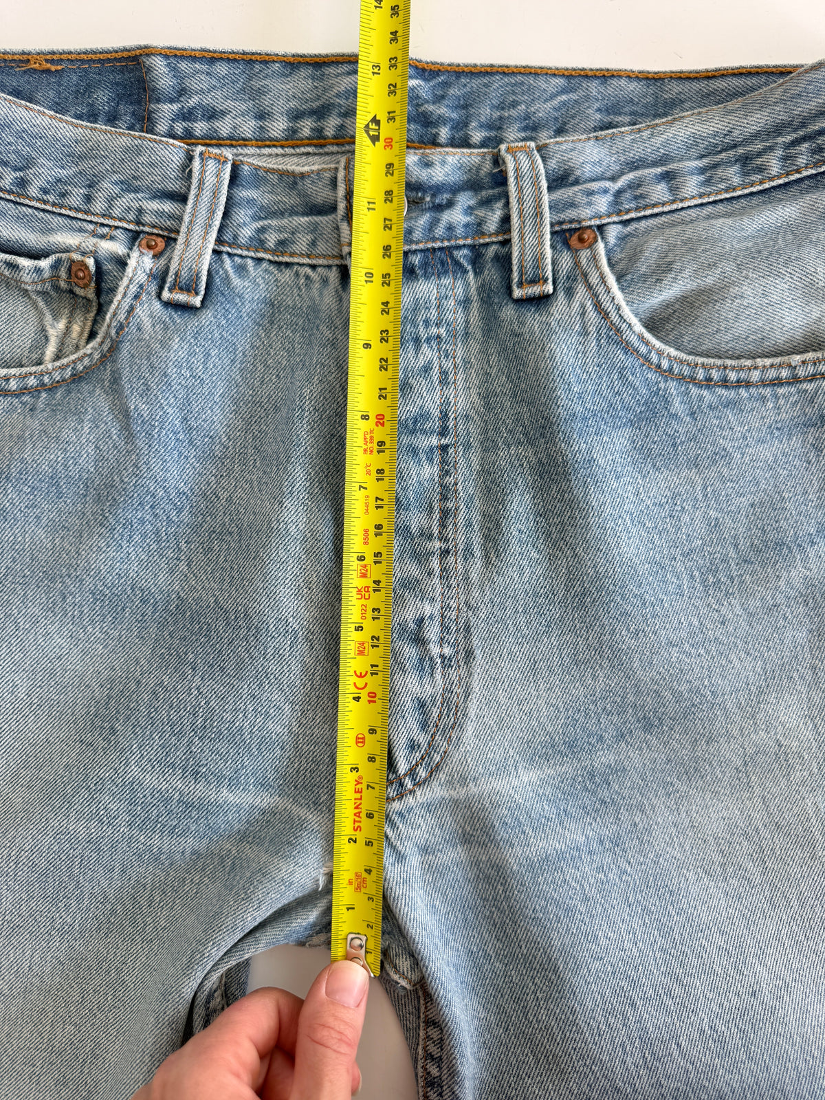 W31 L31 vintage Levis 501 medium light blue 30/31” measured waist 501s 90s USA