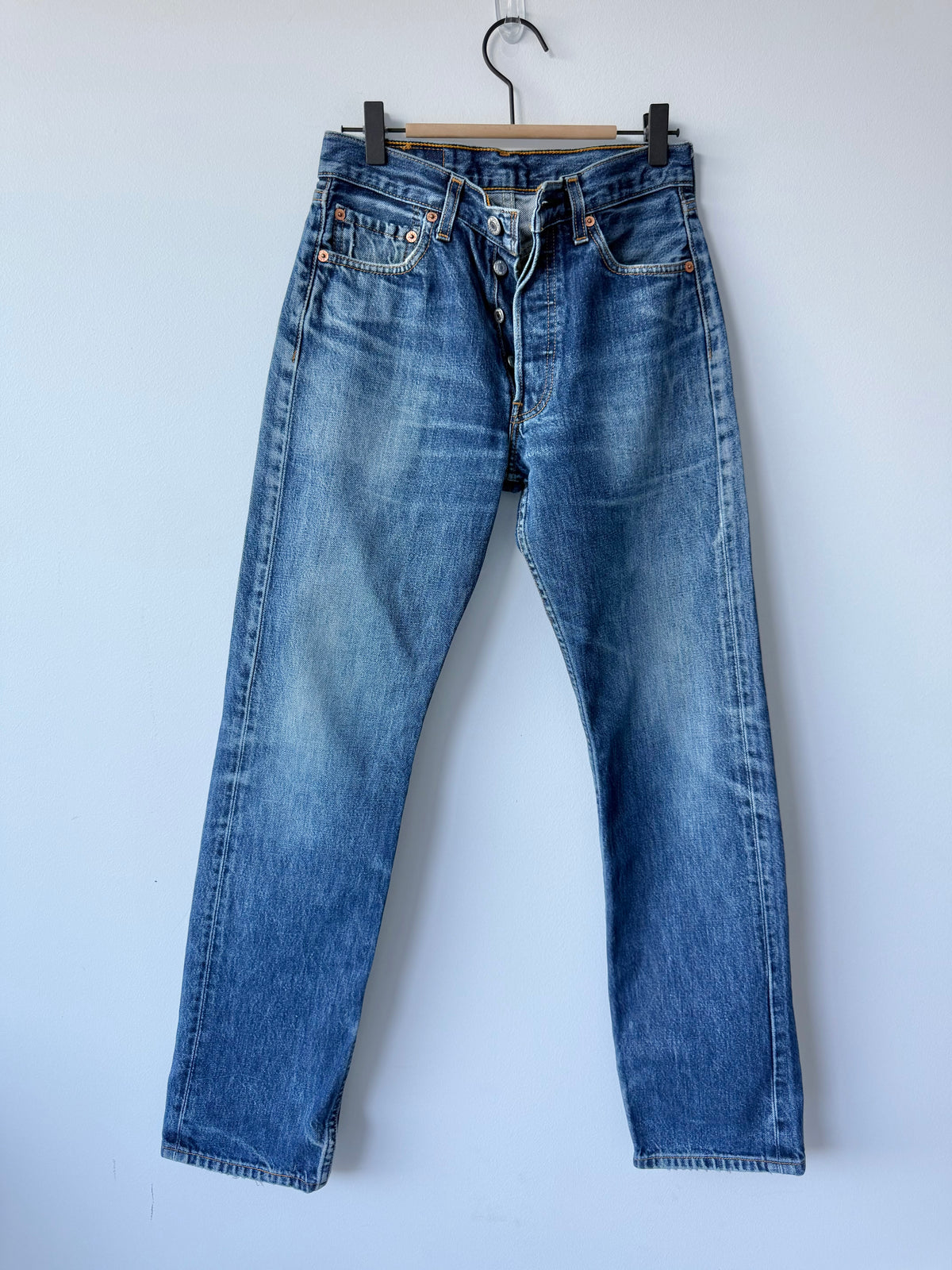 W26 L30 vintage Levis 501 dark blue 25/26” measured waist Y2K levis 501s