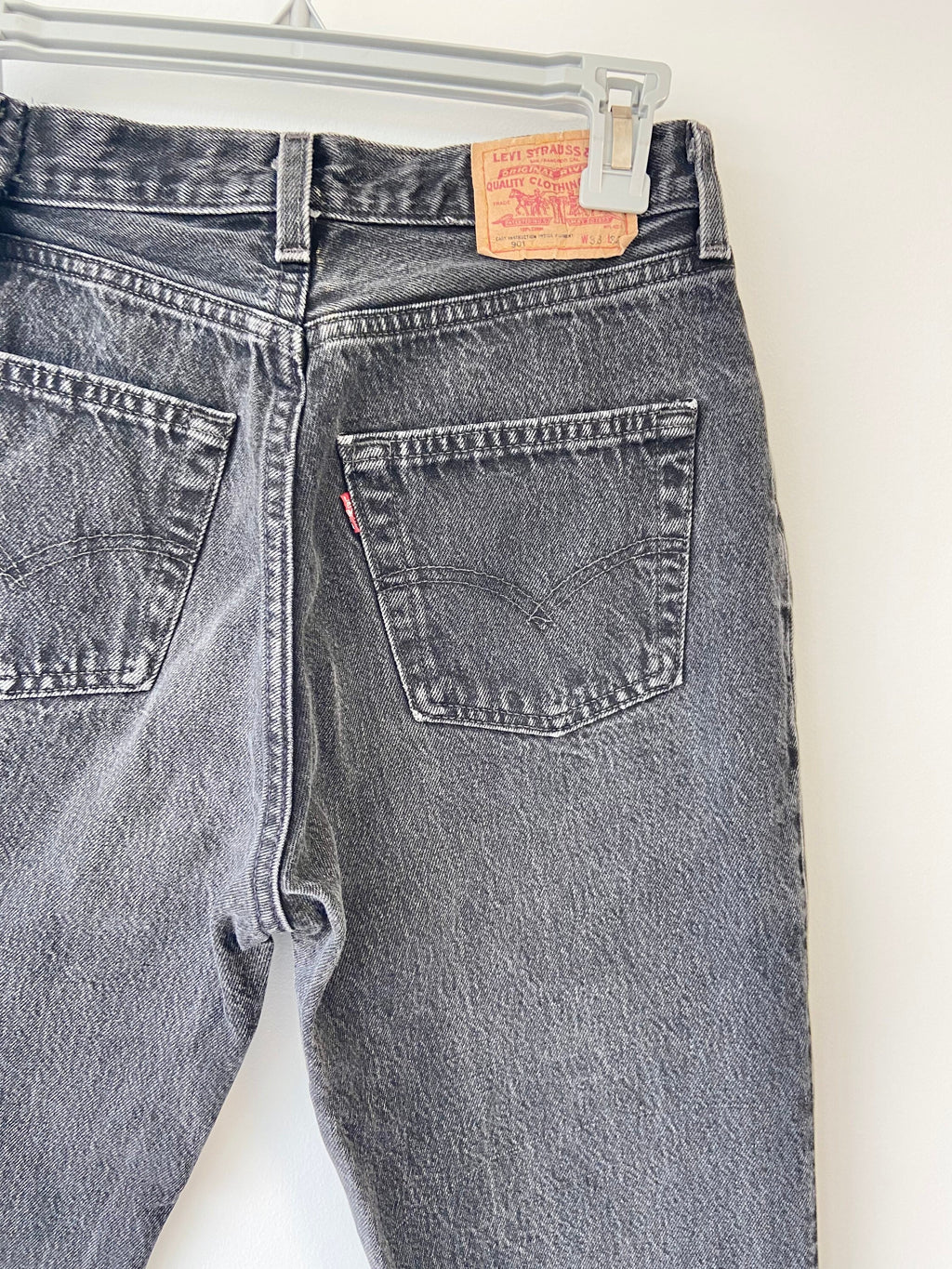 Vintage Levi’s 901  w28” L26” made in USA 1994