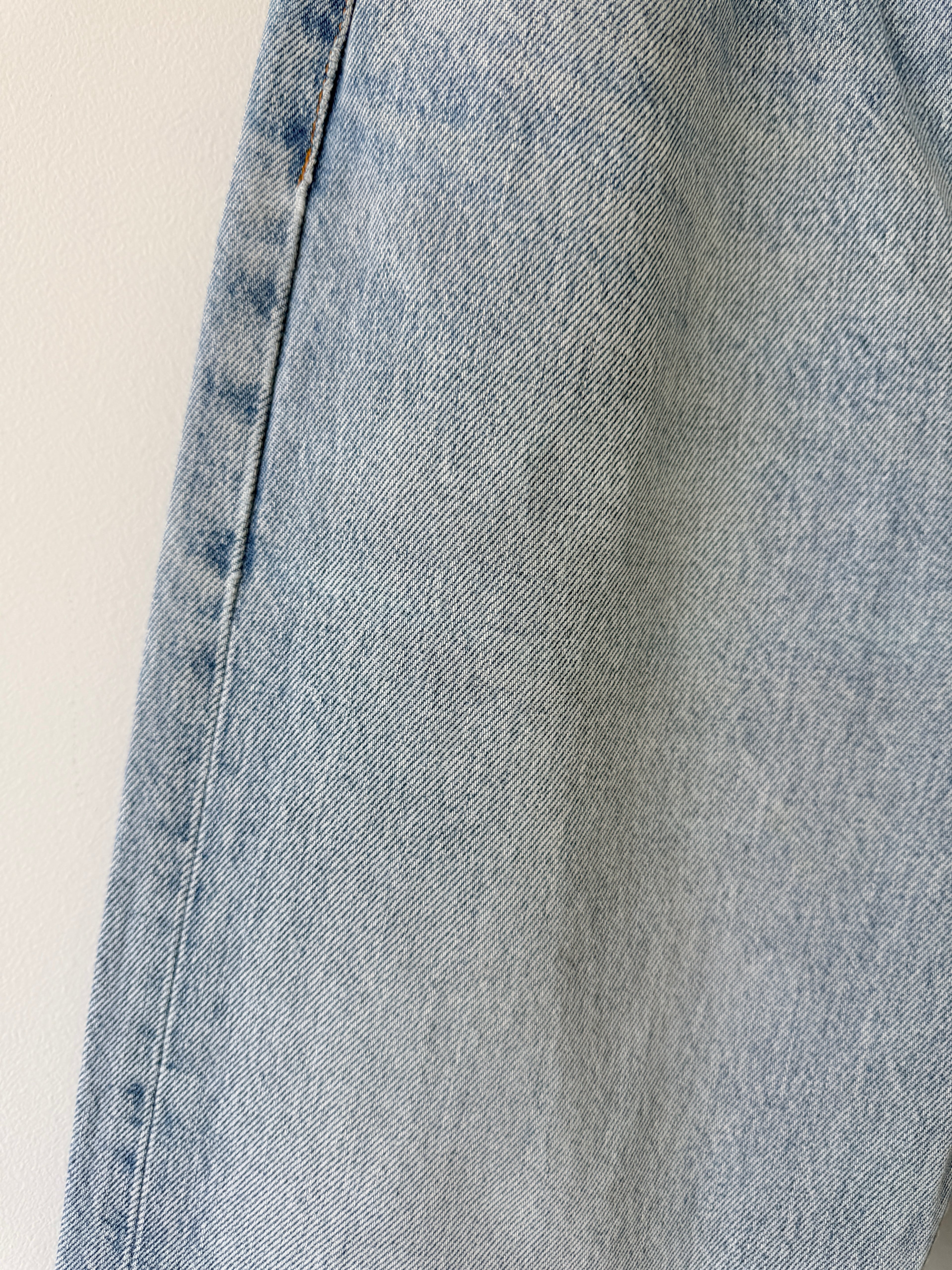 W29 L35 vintage Levis 501 28-29” measured light blue faded 90s denim Levi’s 501s