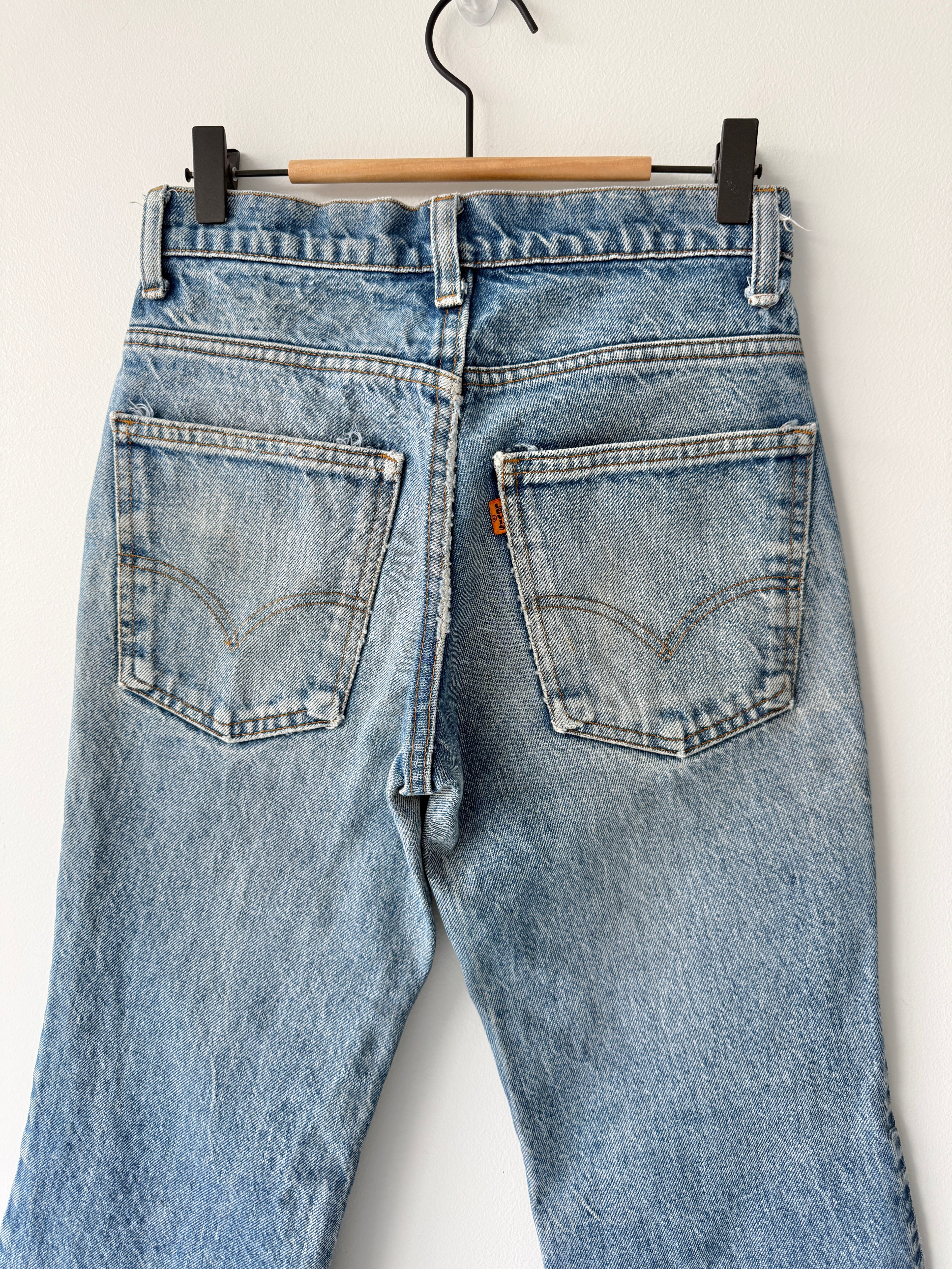 W26 L29 vintage Levis 684 26” measured waist faded blue 684s USA 70s