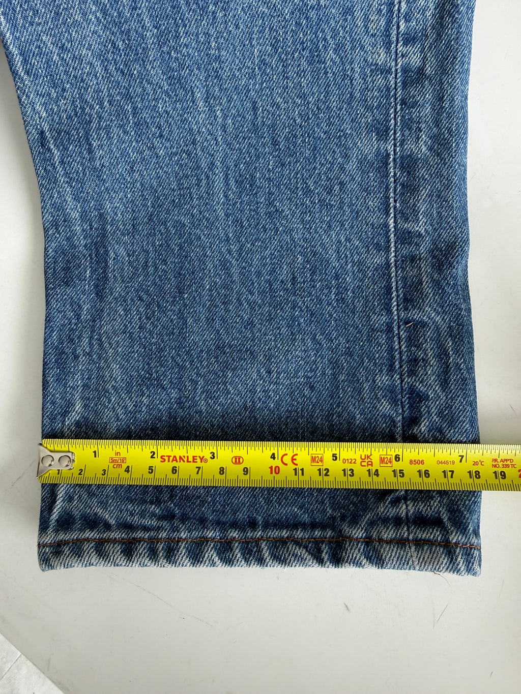 W25 L29 vintage Levis 501 25” measured waist dark blue faded 80s 501s  USA