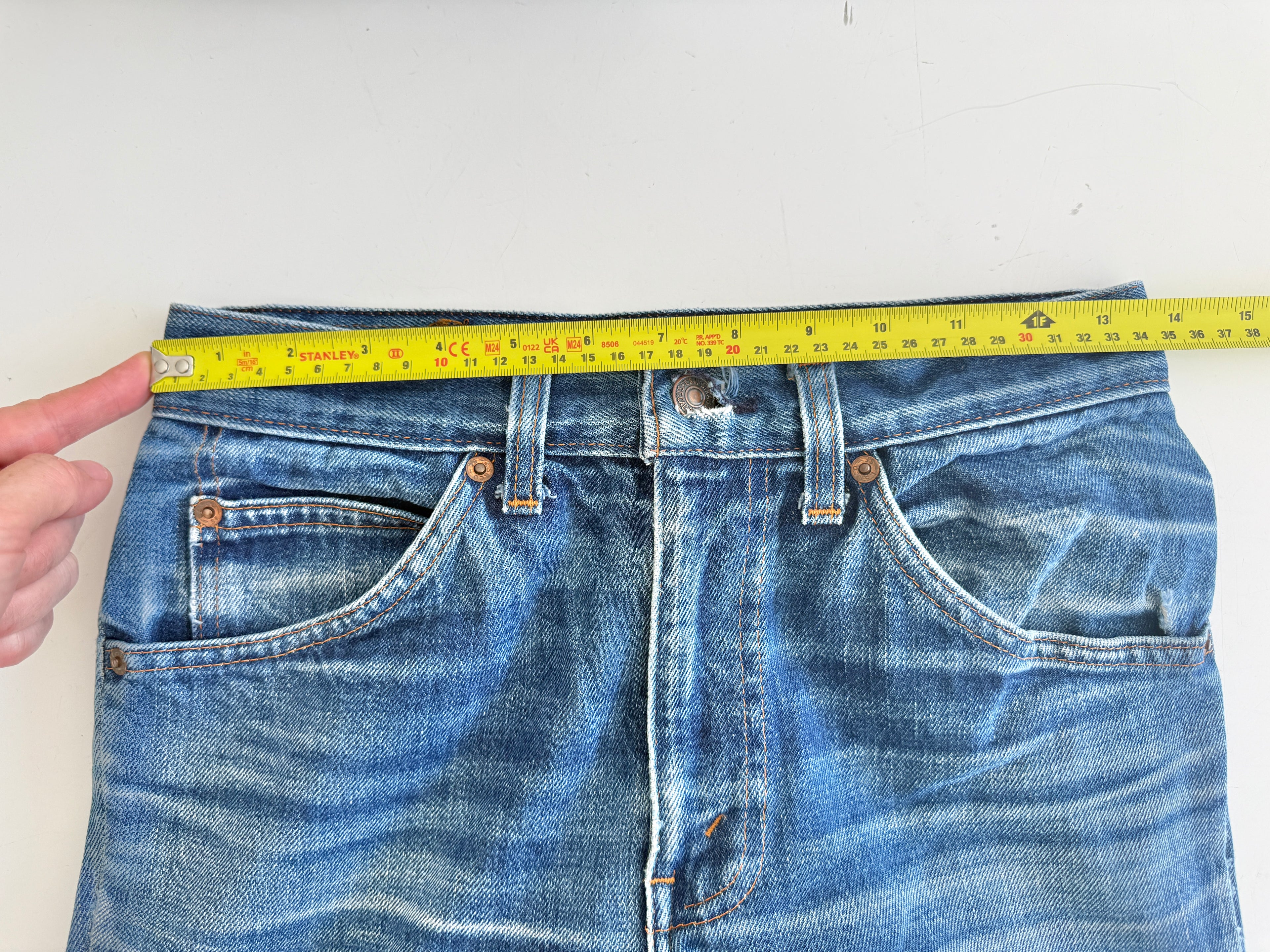 Soft W26 L27 vintage Levis 630 25/26” measured waist dark faded blue 630s 80s