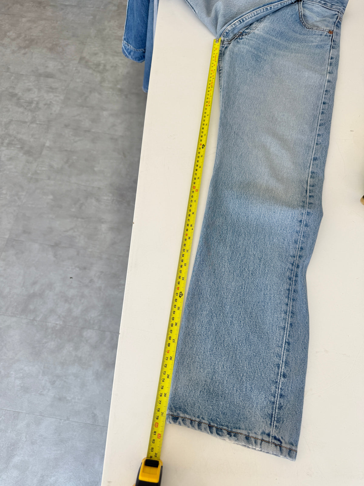 W29 L31 vintage Levis 501 28/29” measured fade light denim USA 501s Y2K