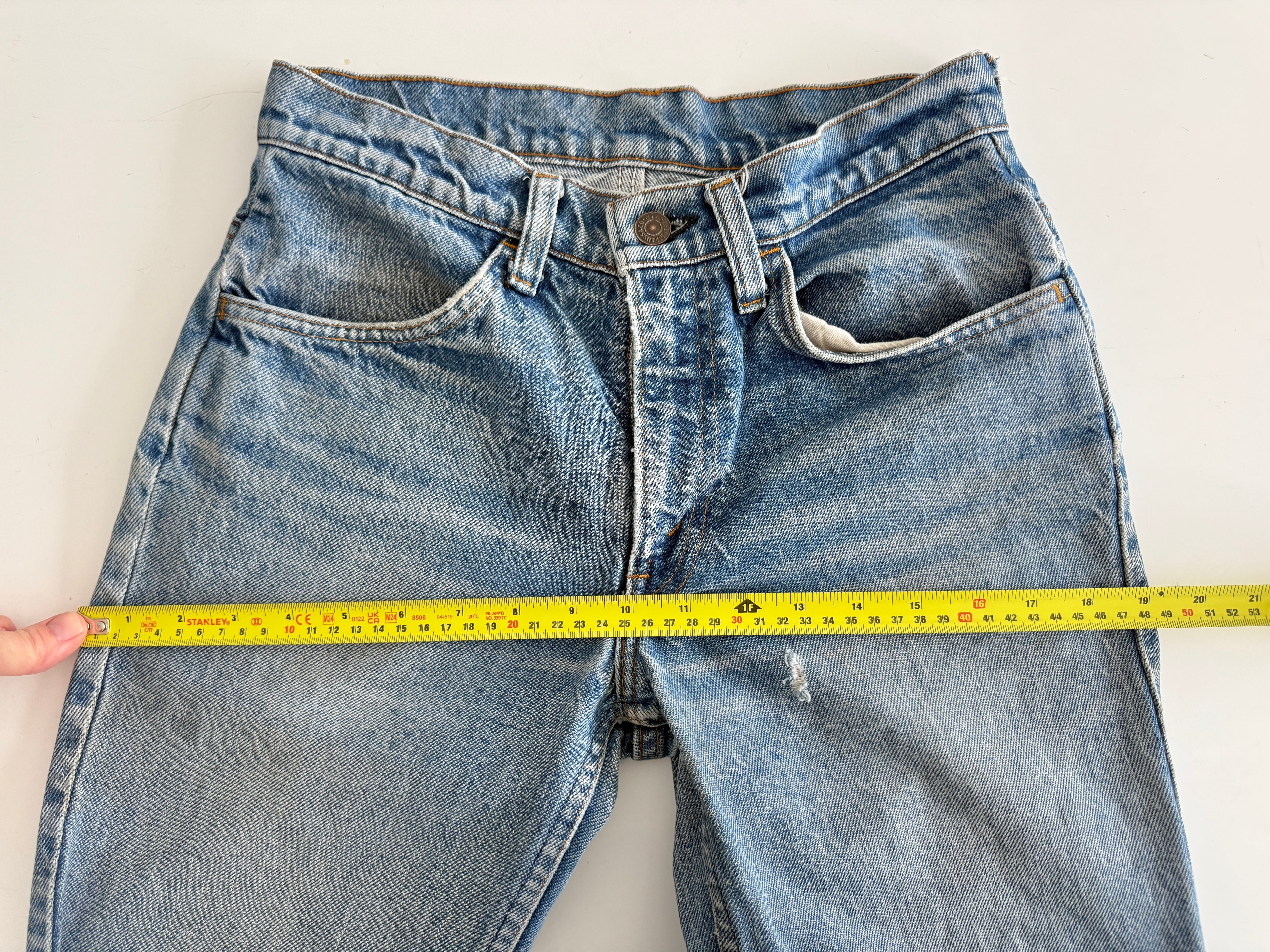 W26 L29 vintage Levis 684 26” measured waist faded blue 684s USA 70s