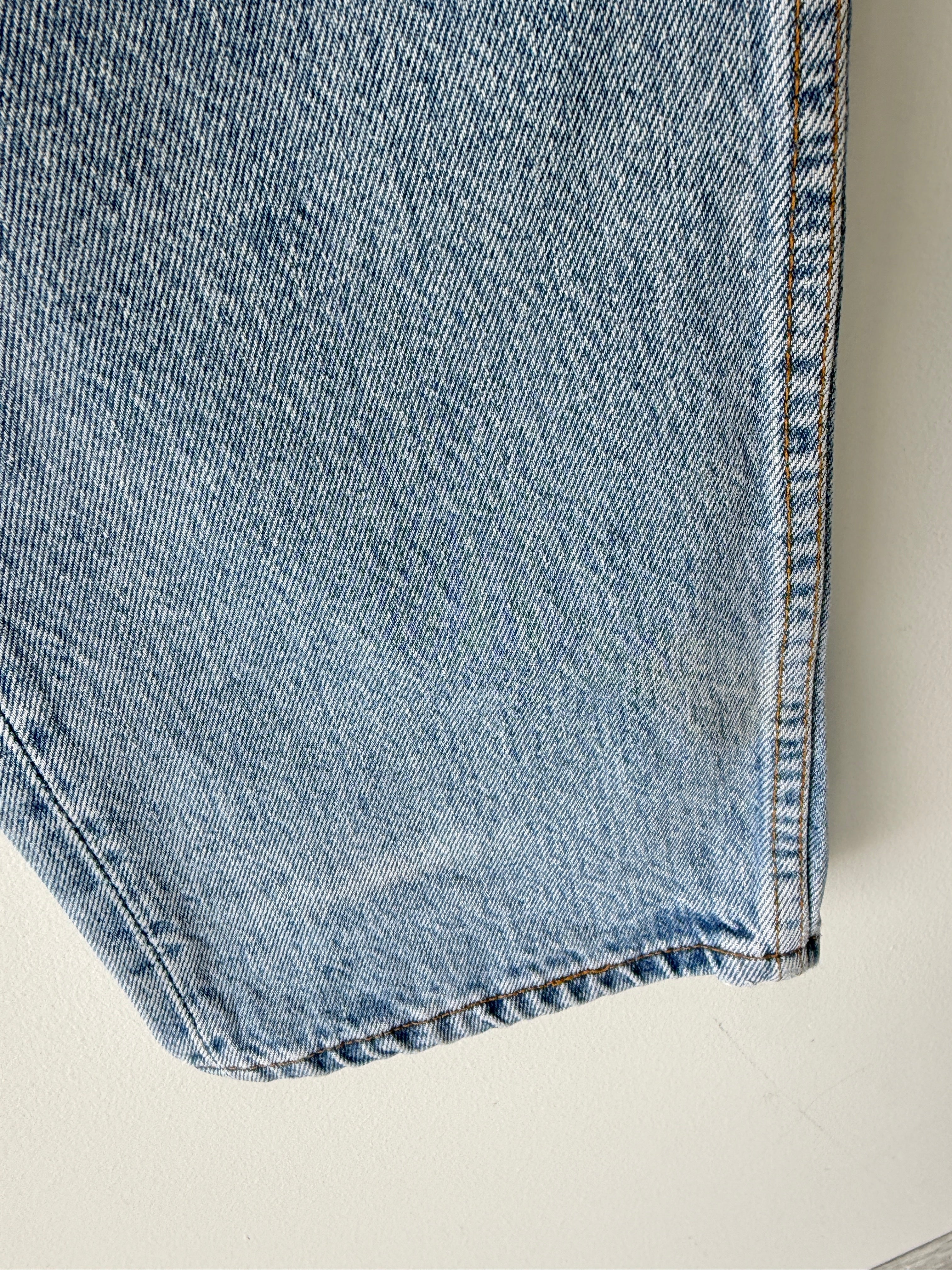 W29 L33 vintage Levis 501 28-29” measured light blue 90s denim Levi’s 501s USA