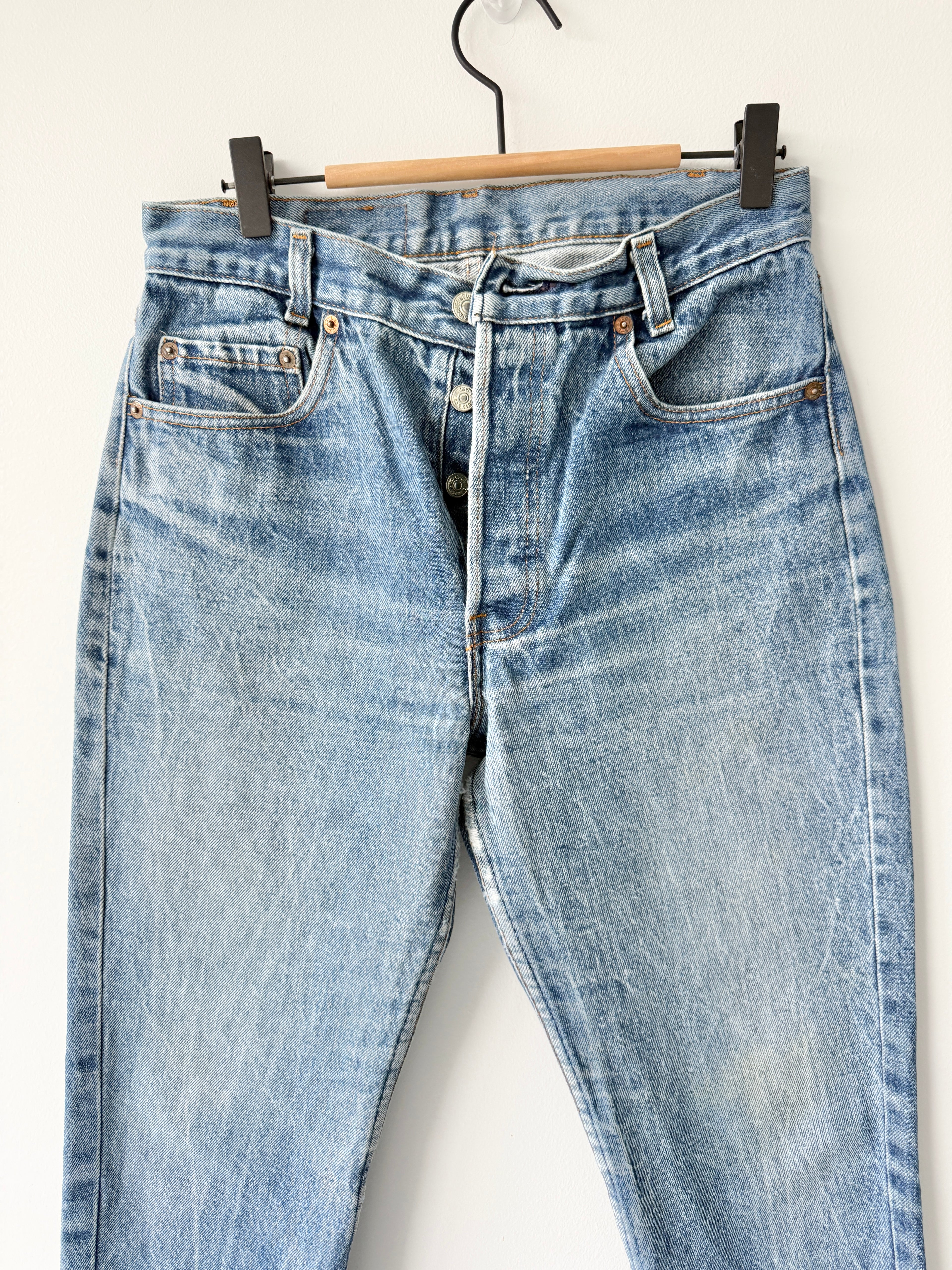 W28 L26 vintage Levis 701 27/28” dark faded blue Levi’s 701s 80s