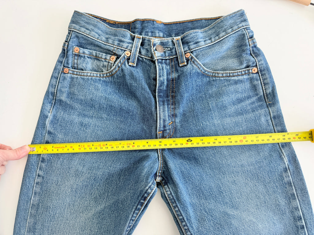 W26 L28 vintage Levis 517 26” measured dark faded blue denim Y2K Levi’s 517s wallet mark