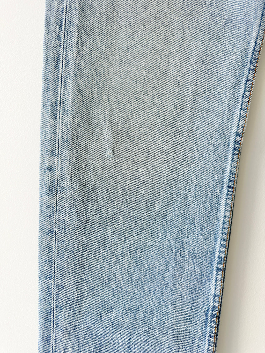 W29 L35 vintage Levis 501 28-29” measured light blue faded 90s denim Levi’s 501s