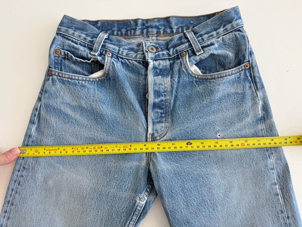 Distressed W26 L30 vintage Levis 701 0117 25/26” measured waist dark faded 80s 701 0117