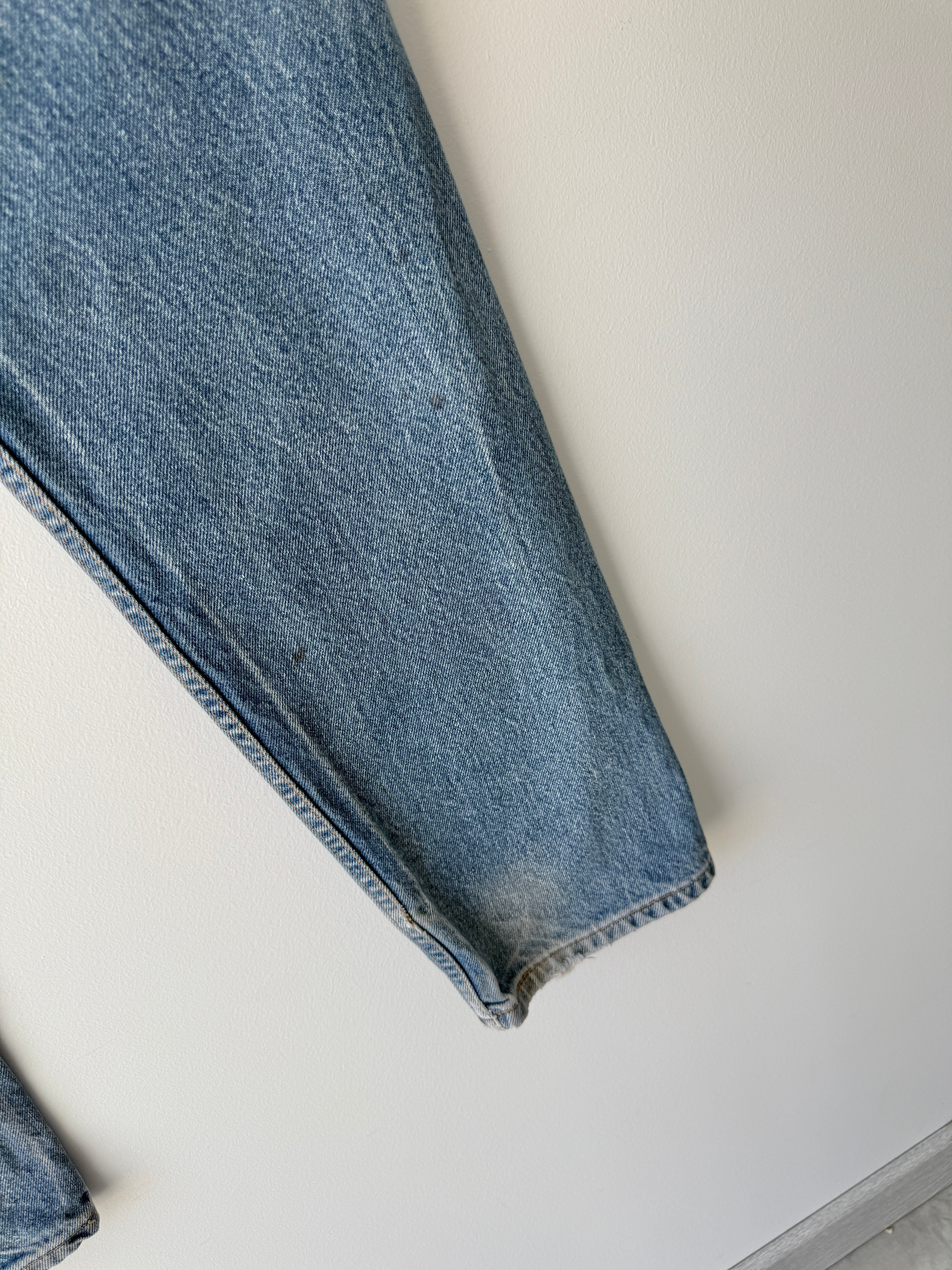 W32 L29 vintage Levis 505 31/32” measured waist dark fade blue faded  90s orange tag USA 505s