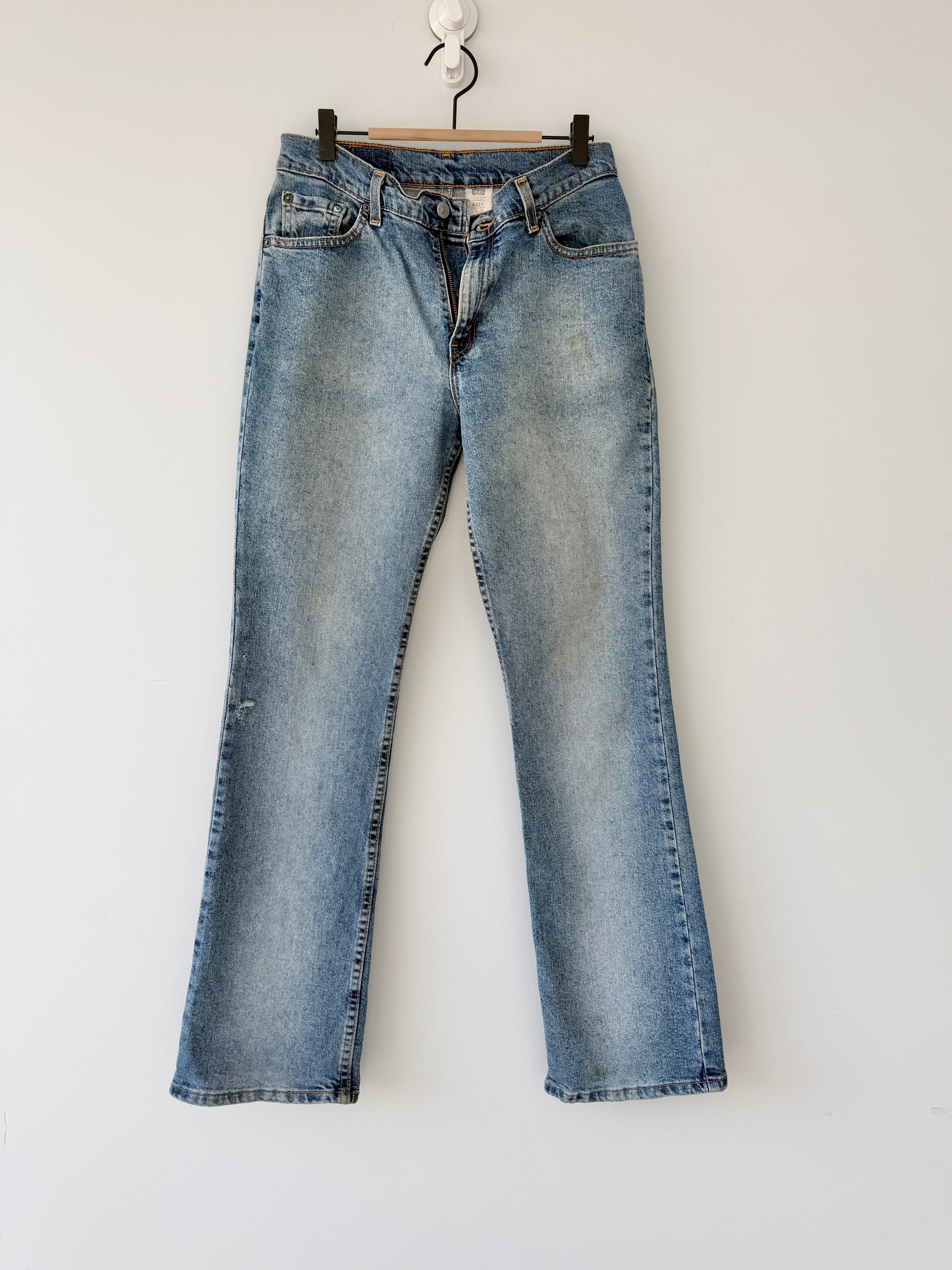 W27 L32 vintage Levis 517 27” measured medium blue faded denim Y2K 517 (not 100% cotton denim) 2% Lycra