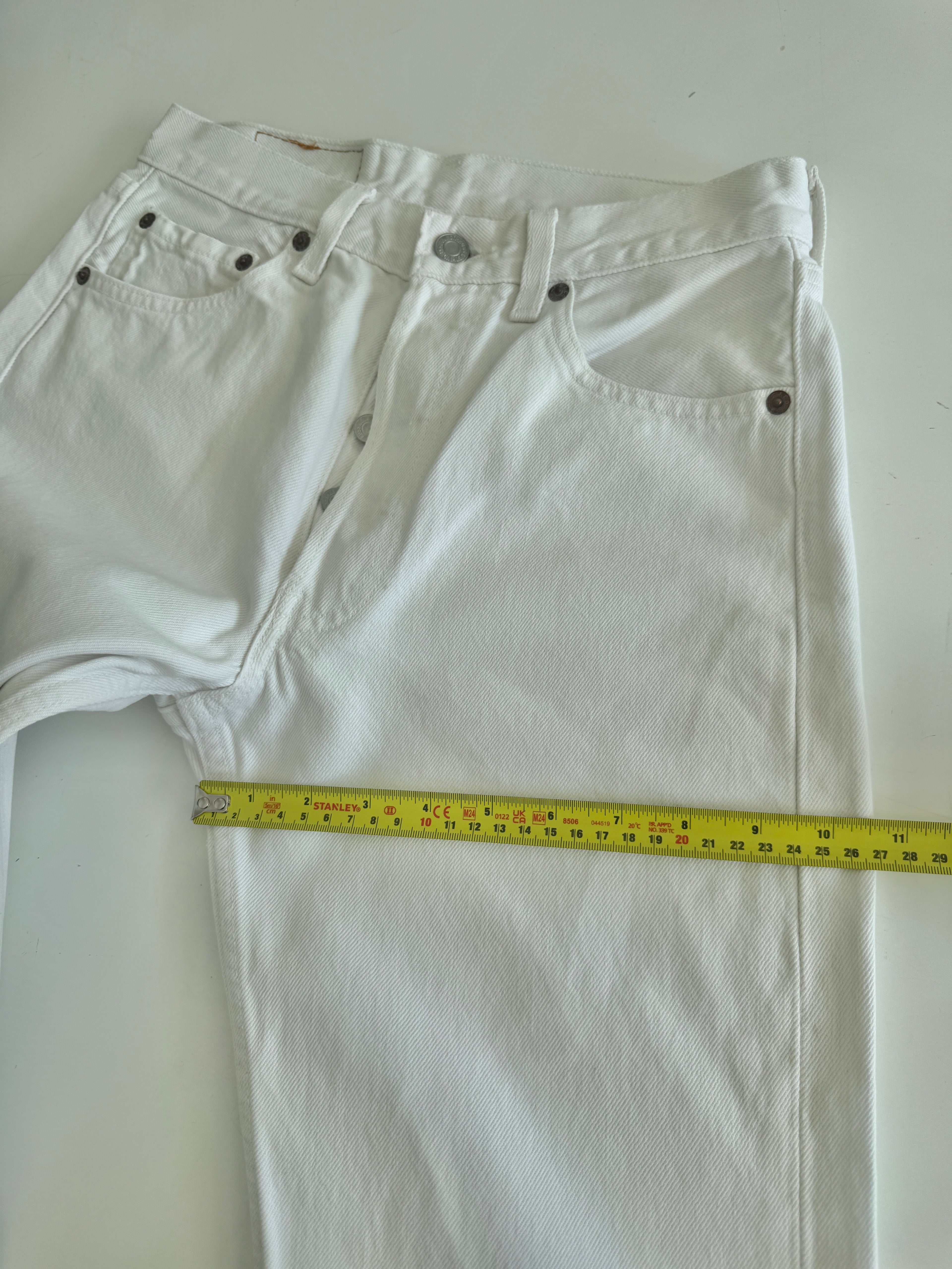 W27 L31 vintage Levis 501 26/27” measured waist white 501s 90s USA denim