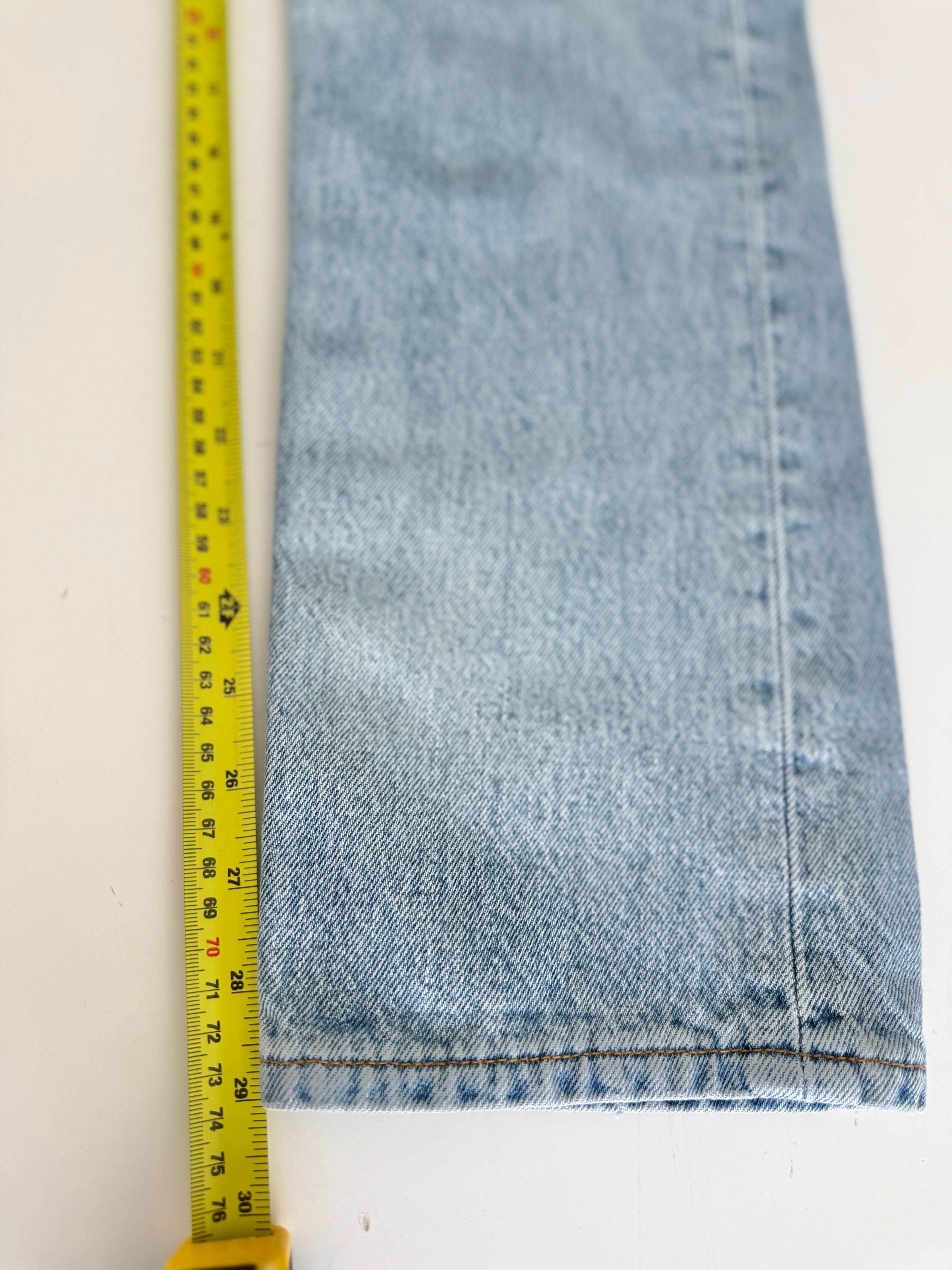 W24 L29 vintage Levis 501 23-24” measured light blue denim 90’s 501s