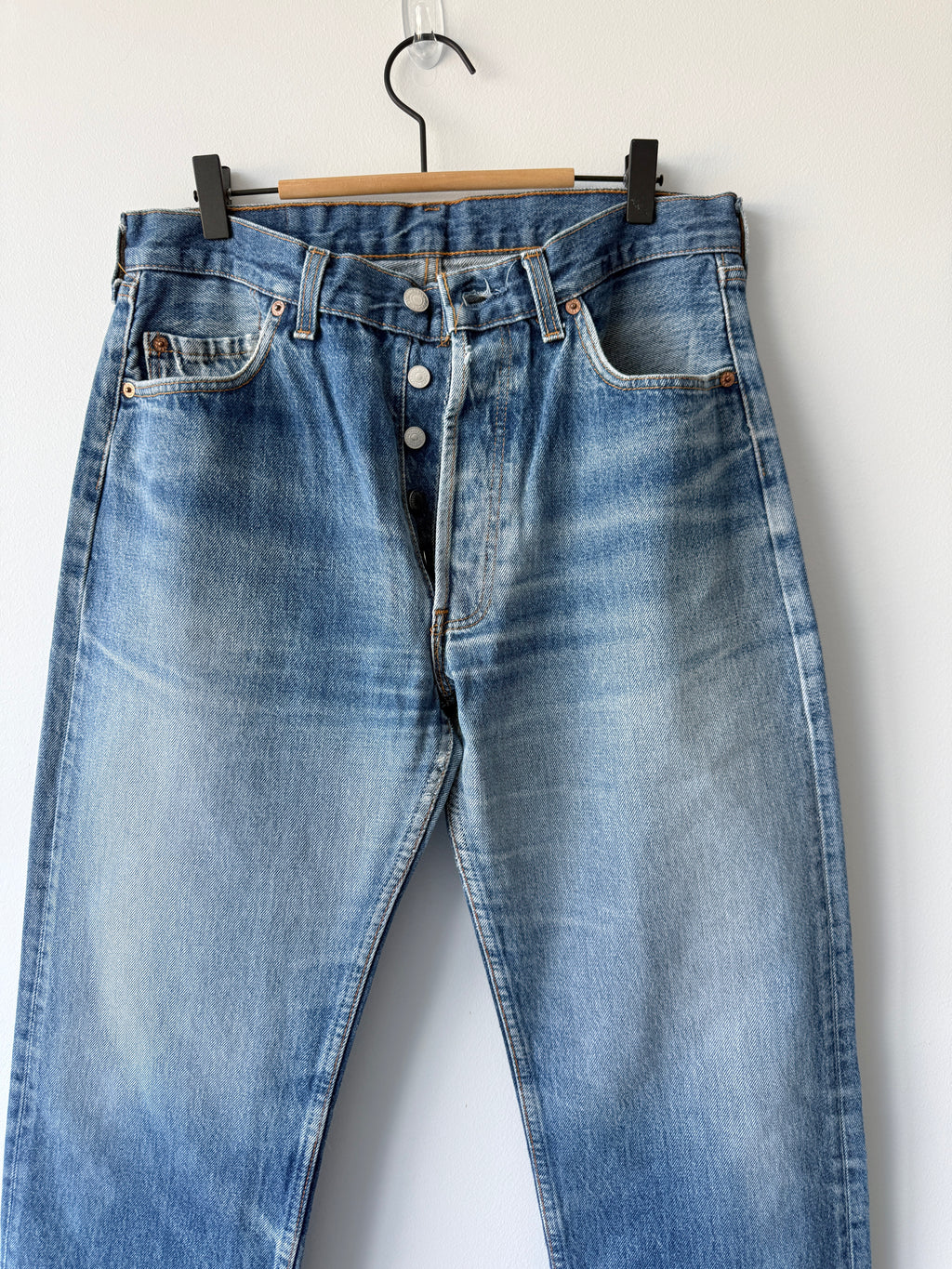 W31 L30 vintage Levis 501 30/31” measured waist dark faded 501s late 80s 90s denim