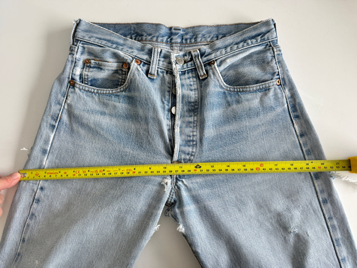 Selvedge W28 L30 vintage Levis 501s 26/28” measured whisker light blue fade 70s selvedge 501s USA
