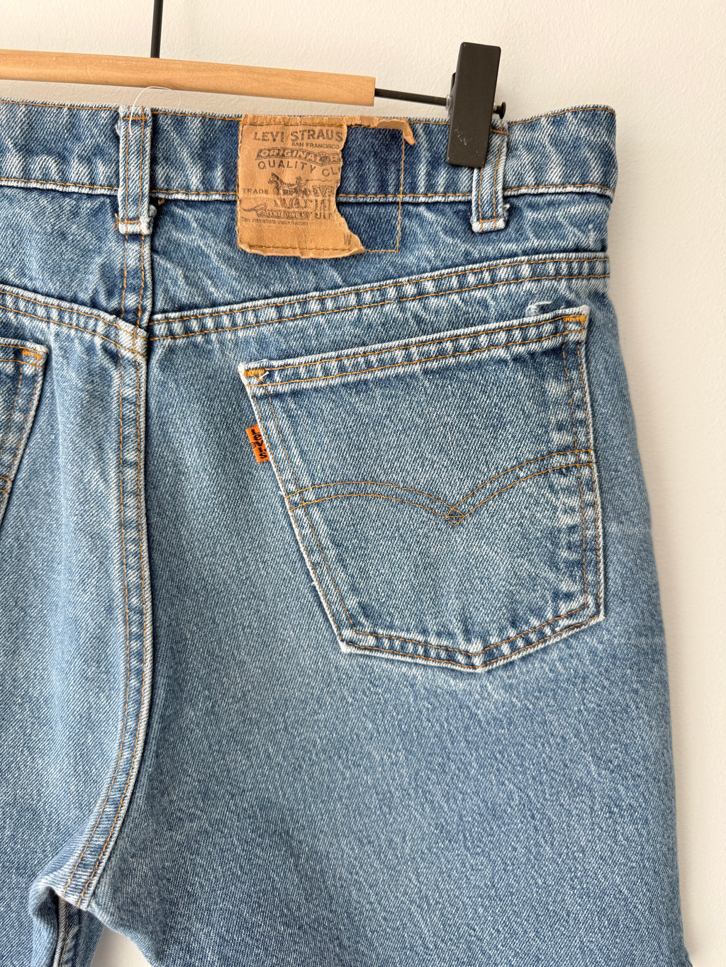 W30 L29 vintage Levis 517 30/31” measured waist medium blue faded  80s 517s shorts