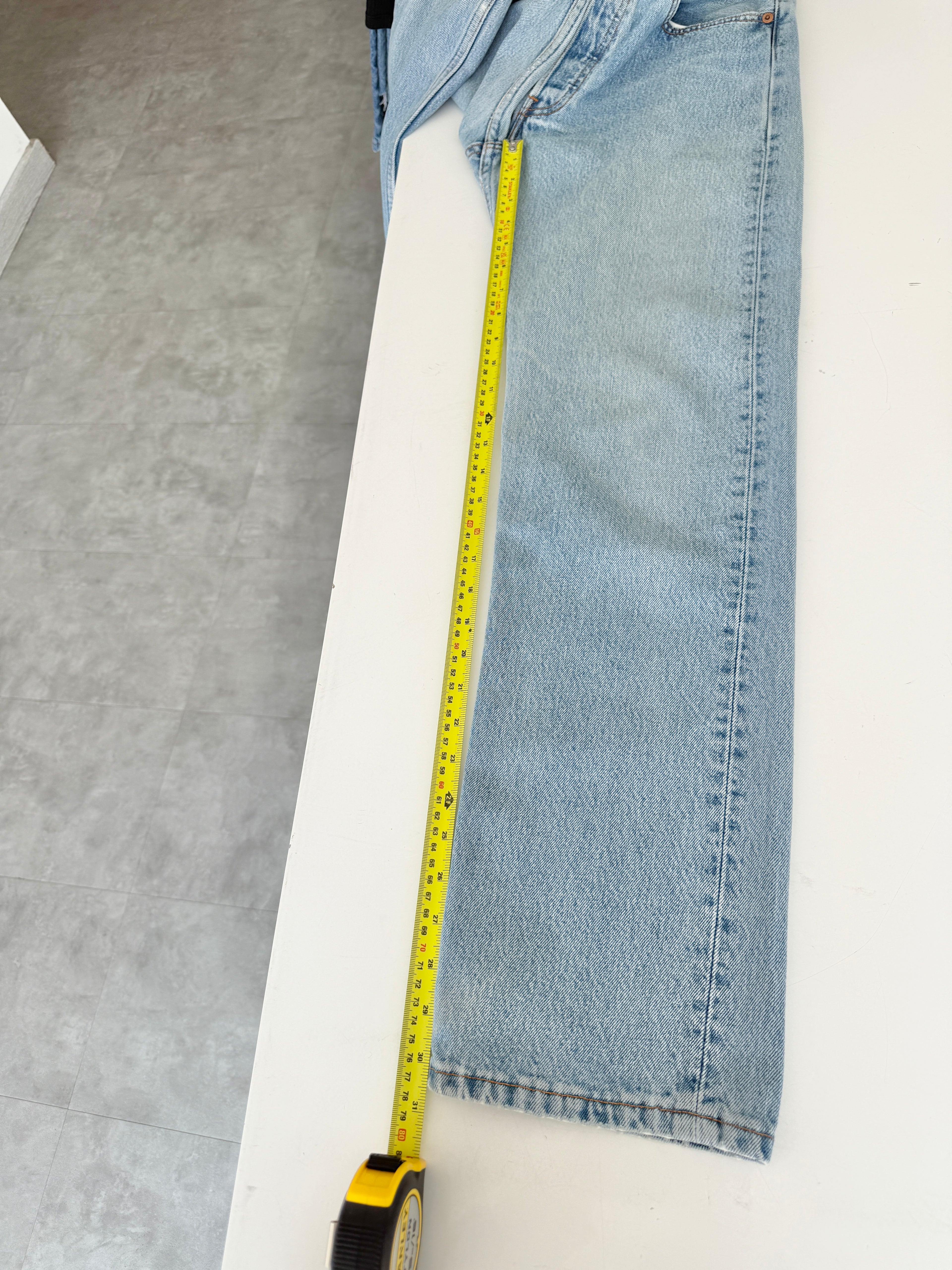 W29 L30 vintage Levis 501 28-29”measured light blue 90s USA 501s