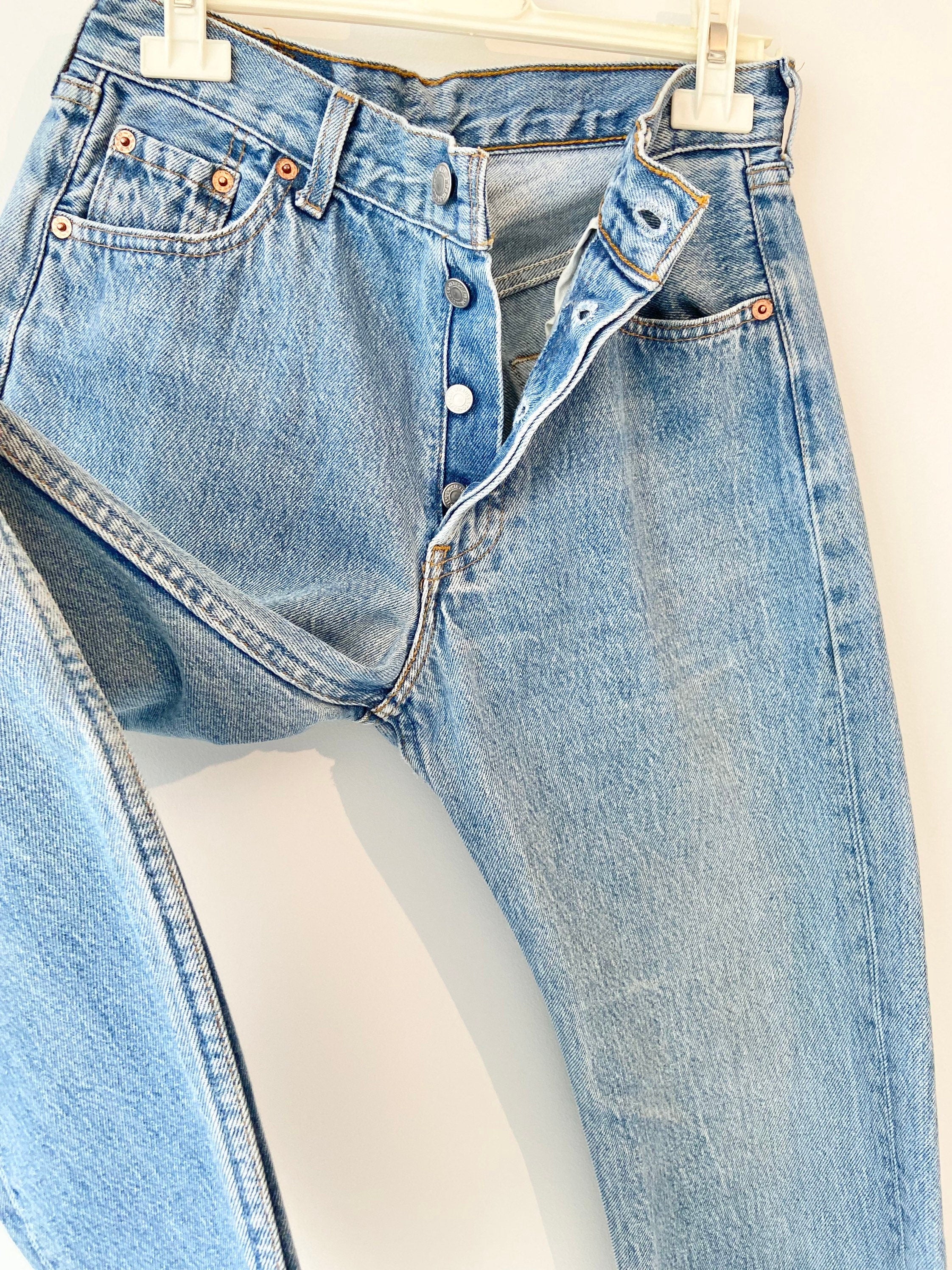 w27 L32 Vintage Levi’s 501 made in France  1995