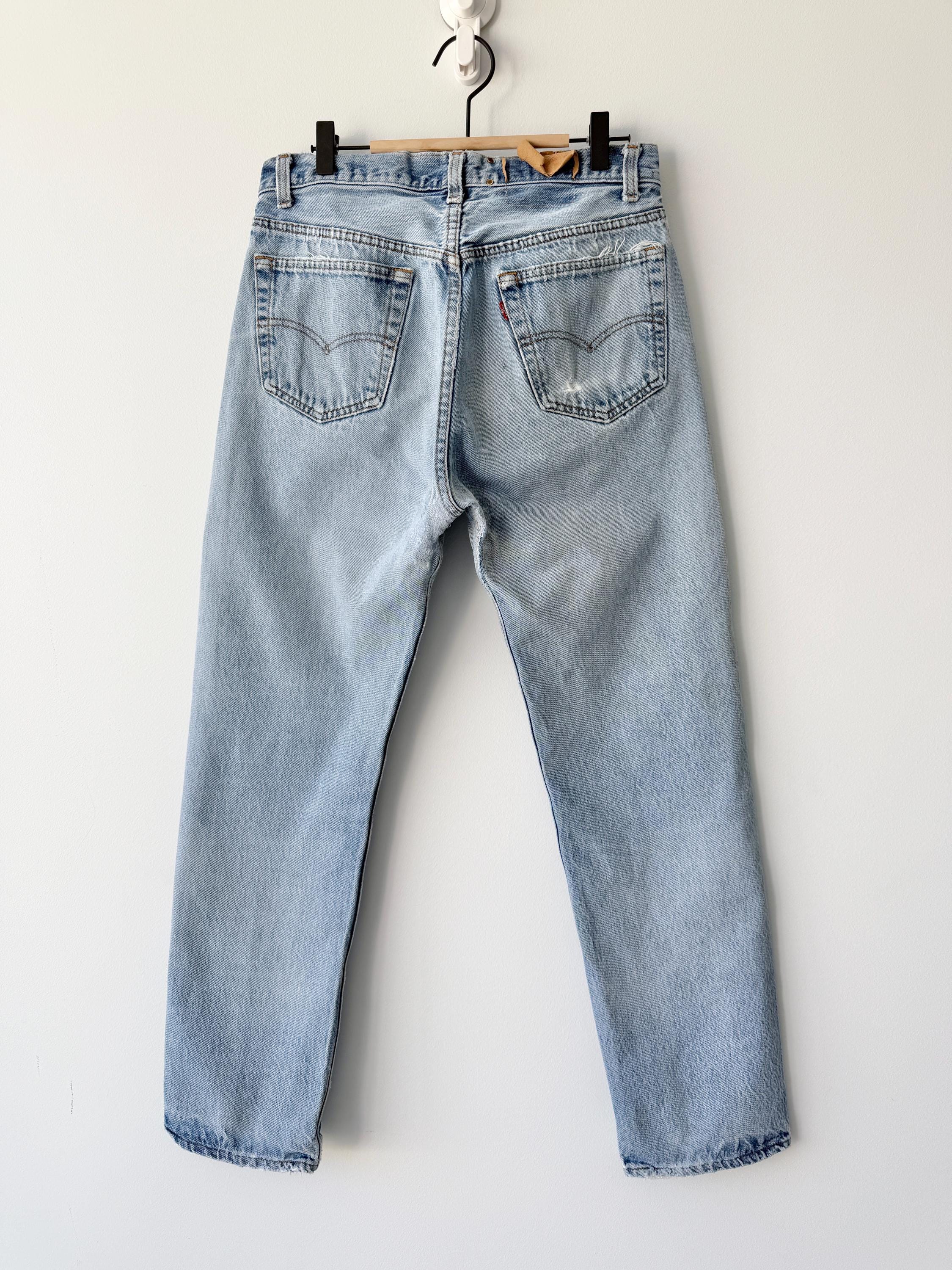 Held *** W29 L30 Levis 501 vintage faded light blue 501s made in USA 80s straight leg jeans 501 29-30” waist (mayuk)