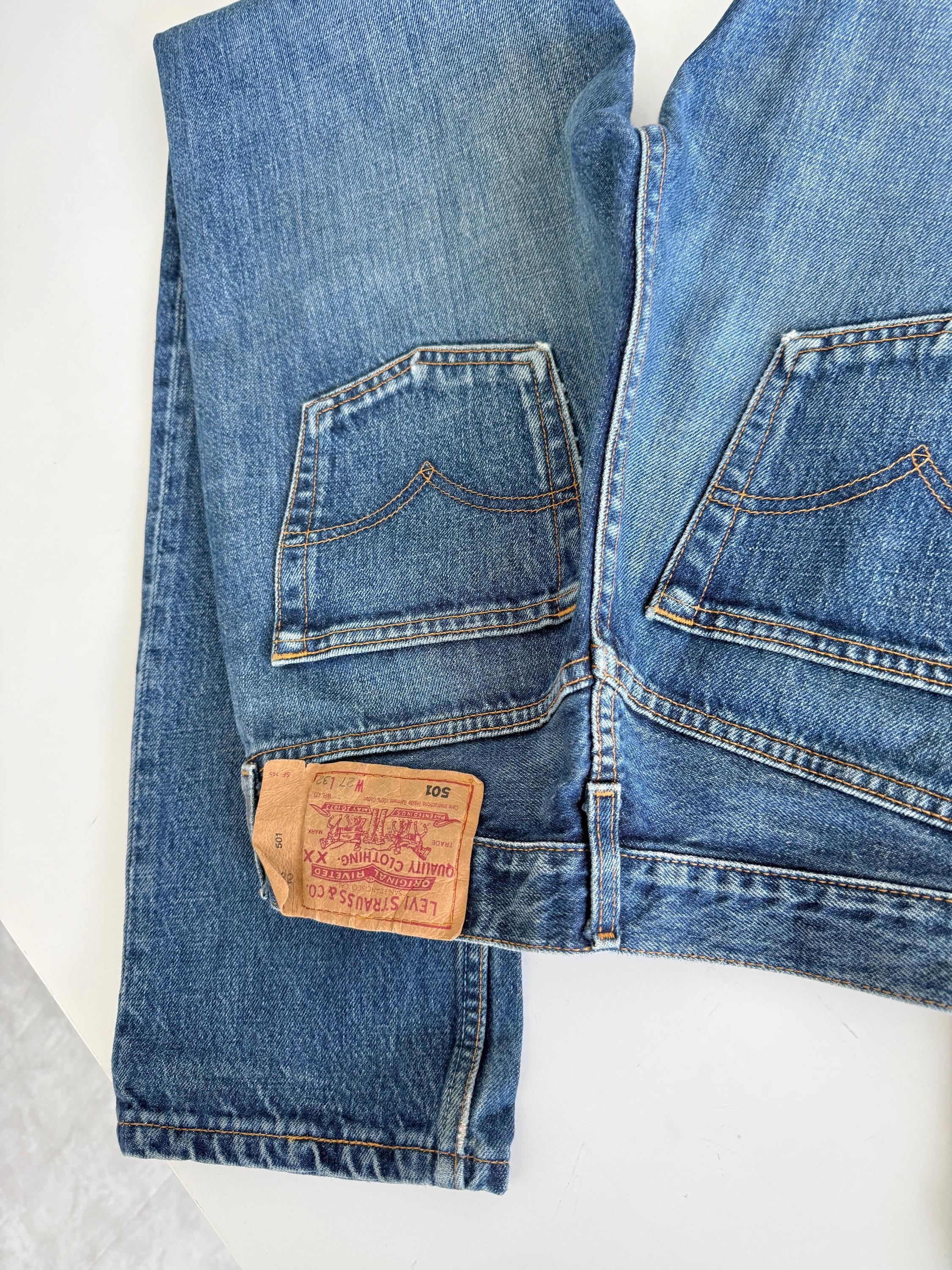 Soft Levis 501 vintage w24/25 L31 faded dark blue blue 501s made in Spain 90s straight leg jeans 501 24”/25” waist (marsuk2)