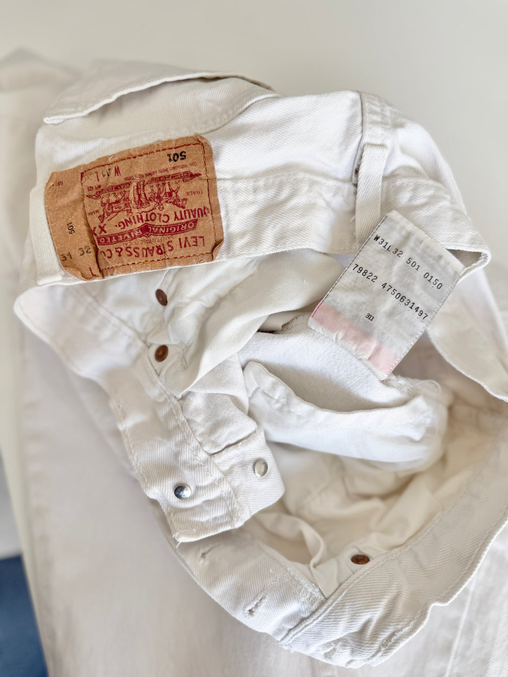 W29 L27 vintage Levis 501 28-29” measured unique white denim 90’s 501s