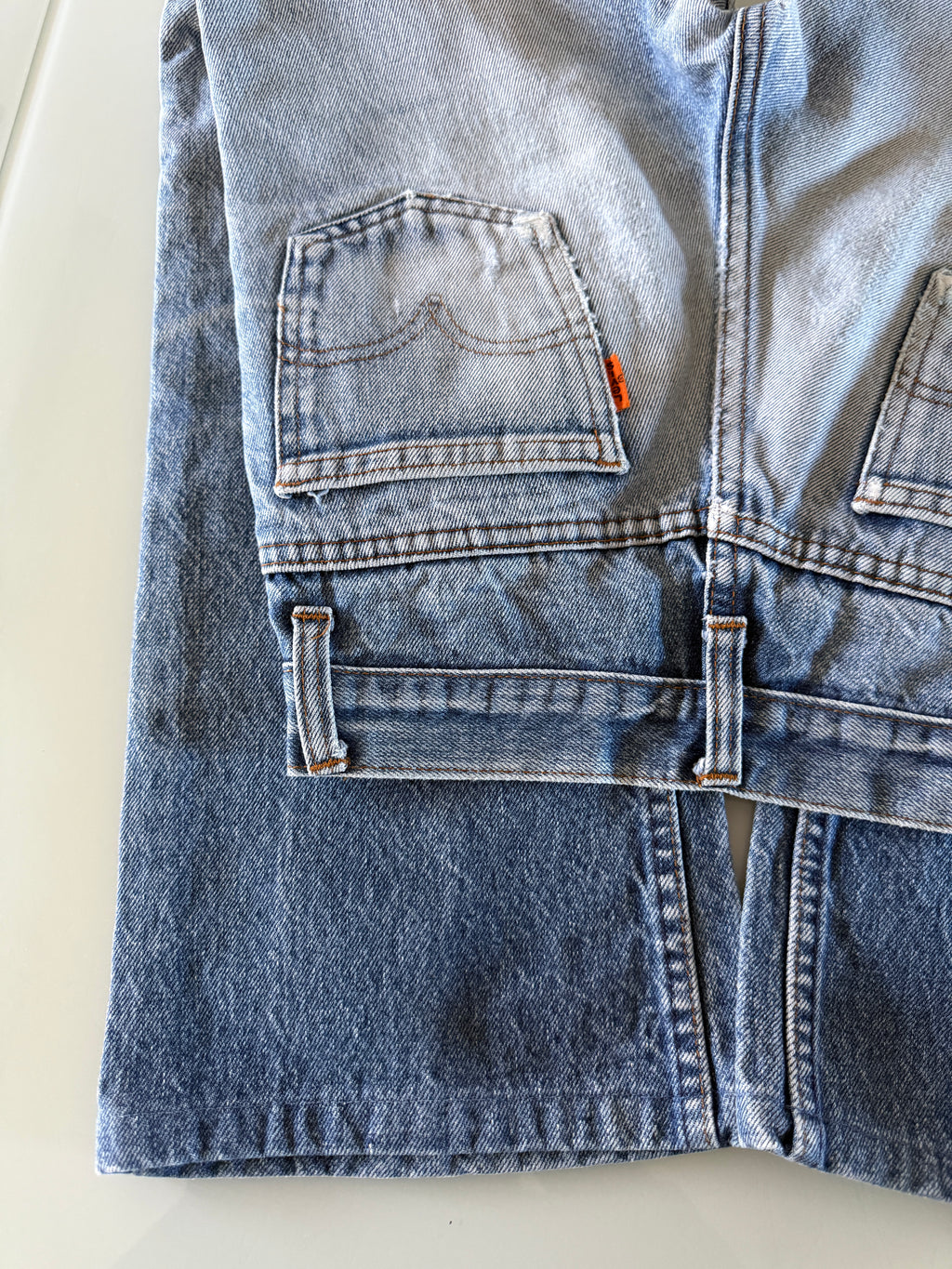 W24 L26 vintage Levis 24/25” measured whiskers denim medium faded blue 70s/80’s levi’s