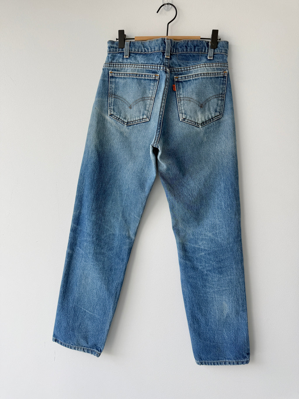 Soft W29 L31 vintage Levis 520 28/29” measured waist dark faded 520s 90s USA denim orange tab