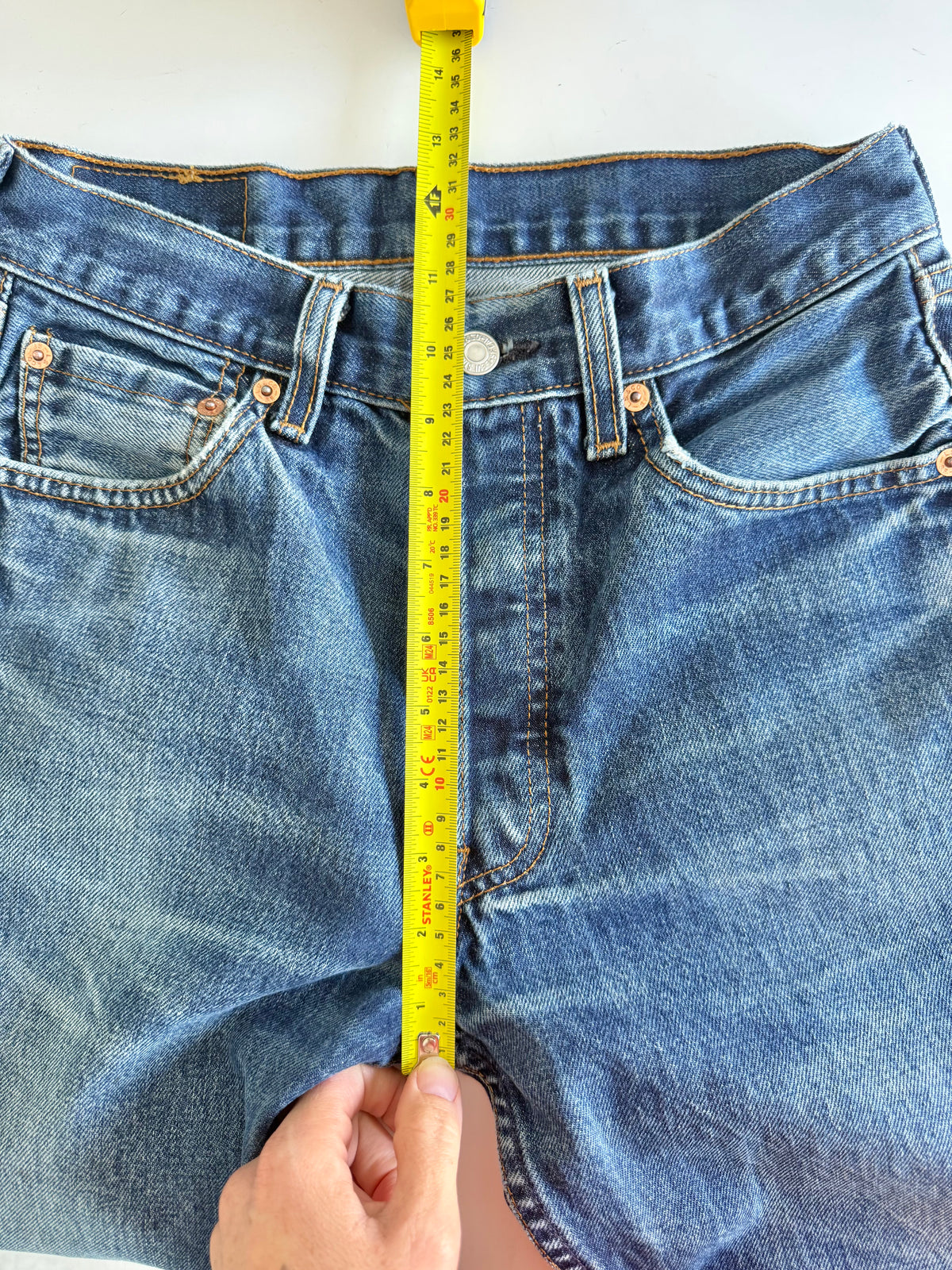 W27 L30 vintage Levis 501 dark blue 25/27” measured waist Y2K levis 501s