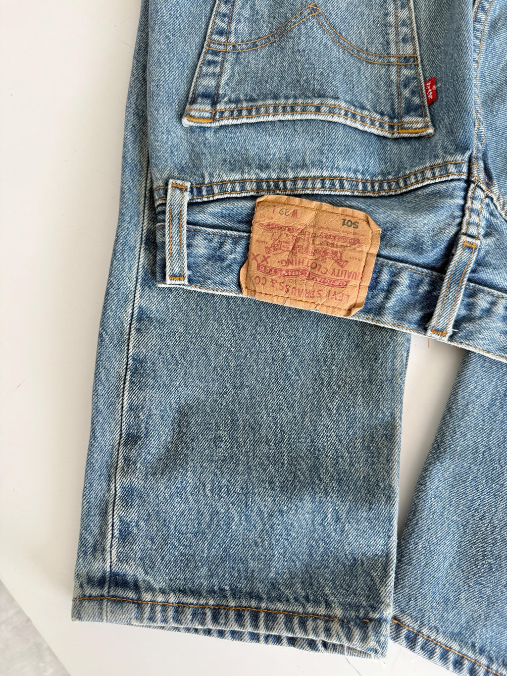 W27 L30 re done Levis 501 vintage 26-27” measured waist medium blue