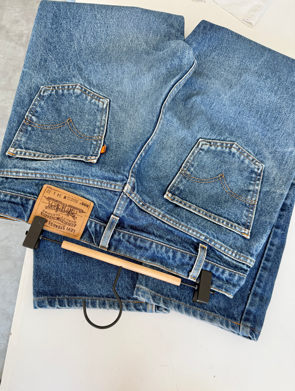 W32 L28 vintage Levis 505 30/33” measured waist dark faded blue orange tab 505s 90s USA