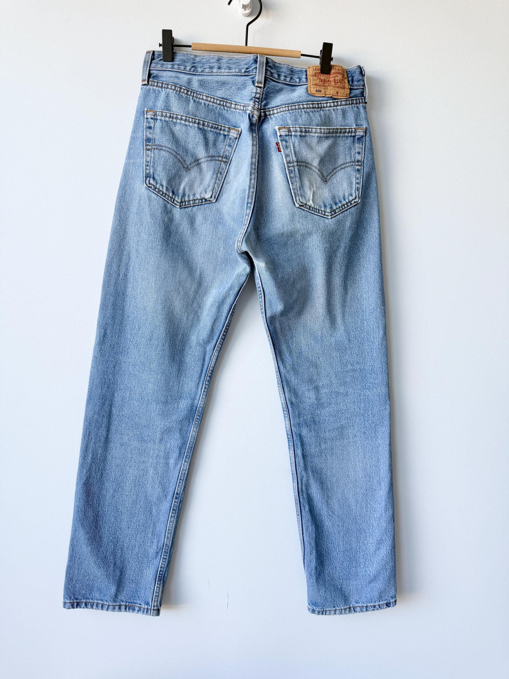 W31 L31 Levis 501 vintage 30-31” measured waist made in USA 90s