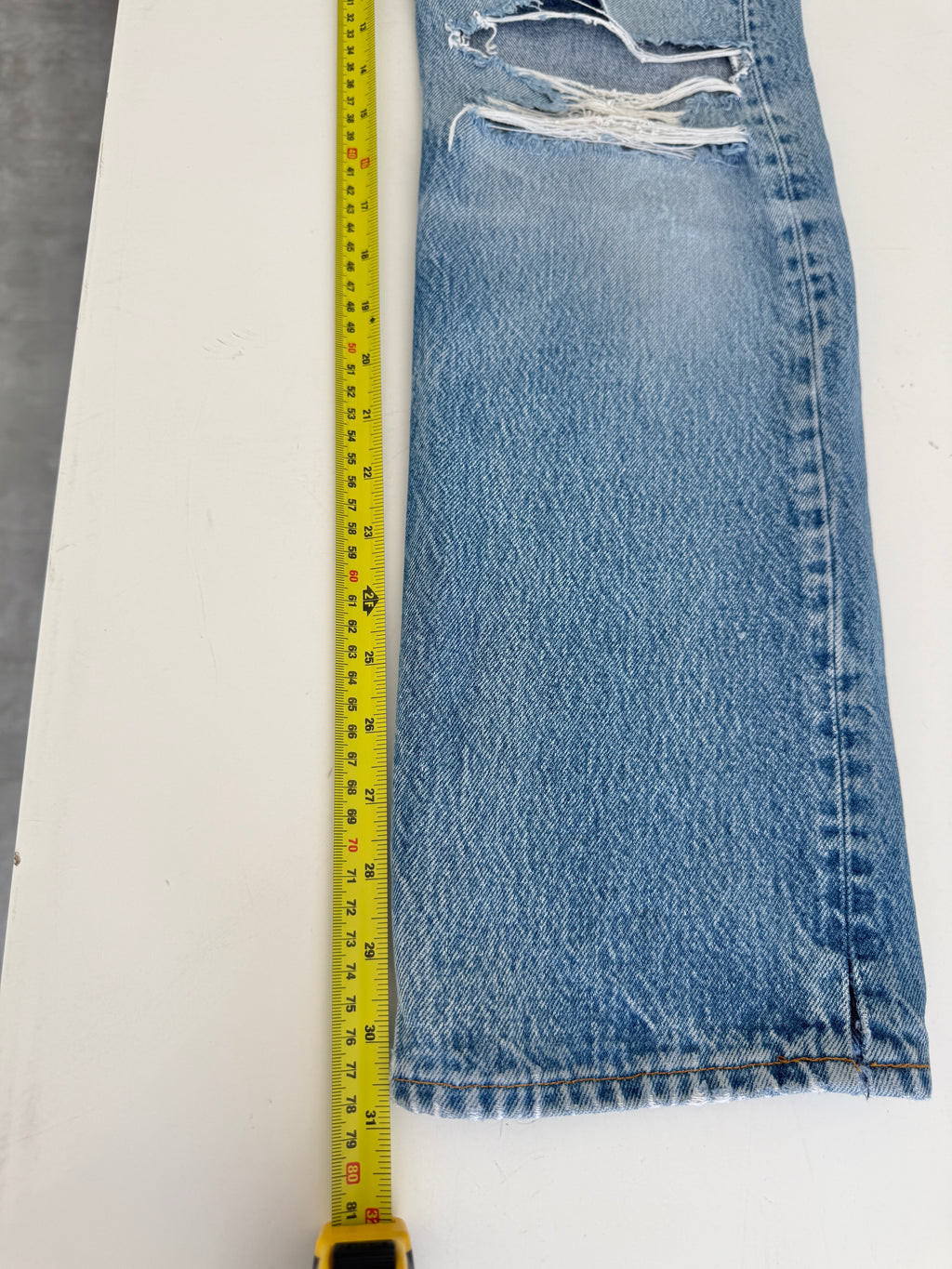 Distressed W26 L30 vintage Levis 701 0117 25/26” measured waist dark faded 80s 701 0117