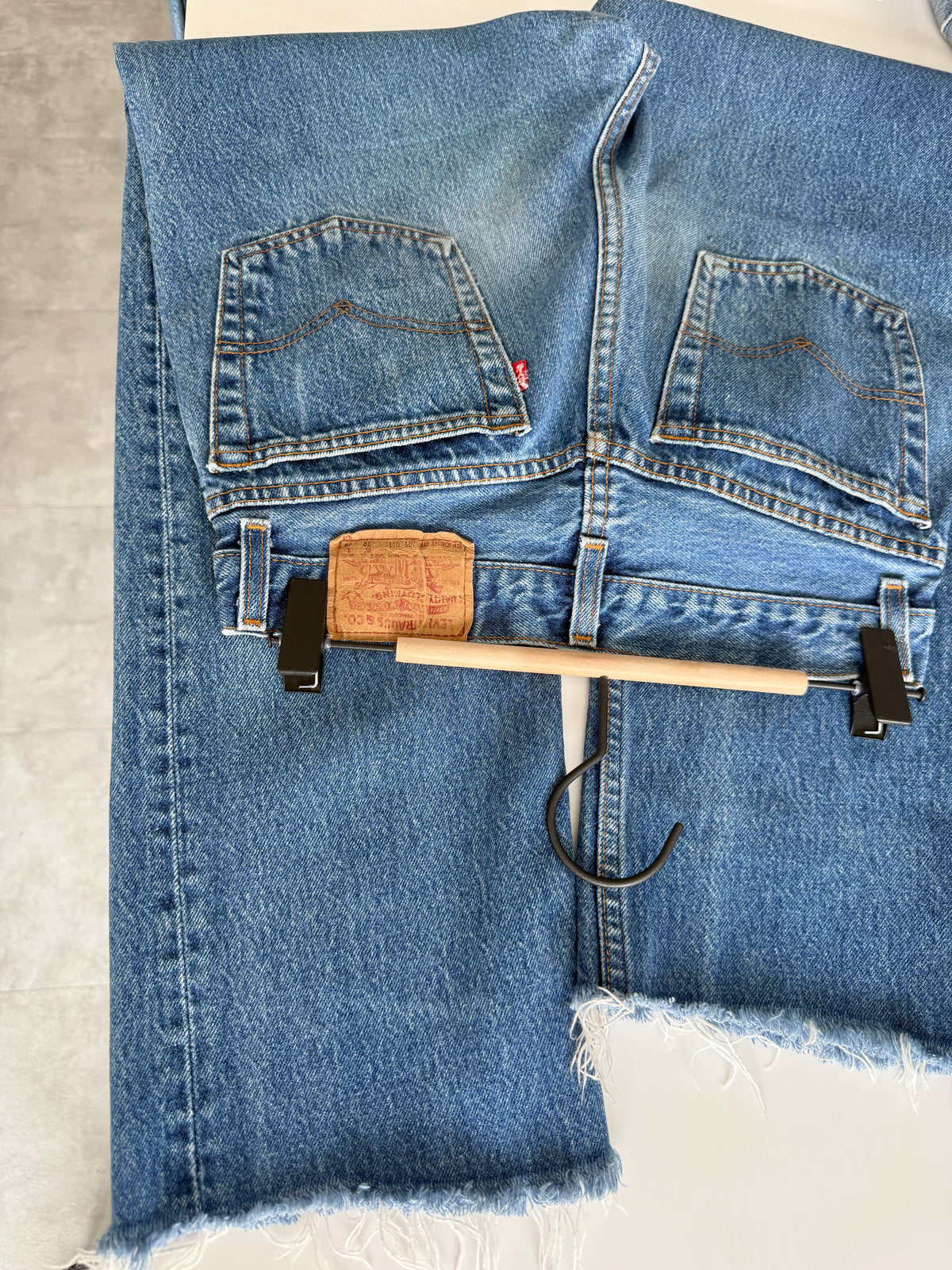 W27 L27 vintage Levis 701 0117 dark faded blue 29/30” measured waist 701 0117s 80s USA